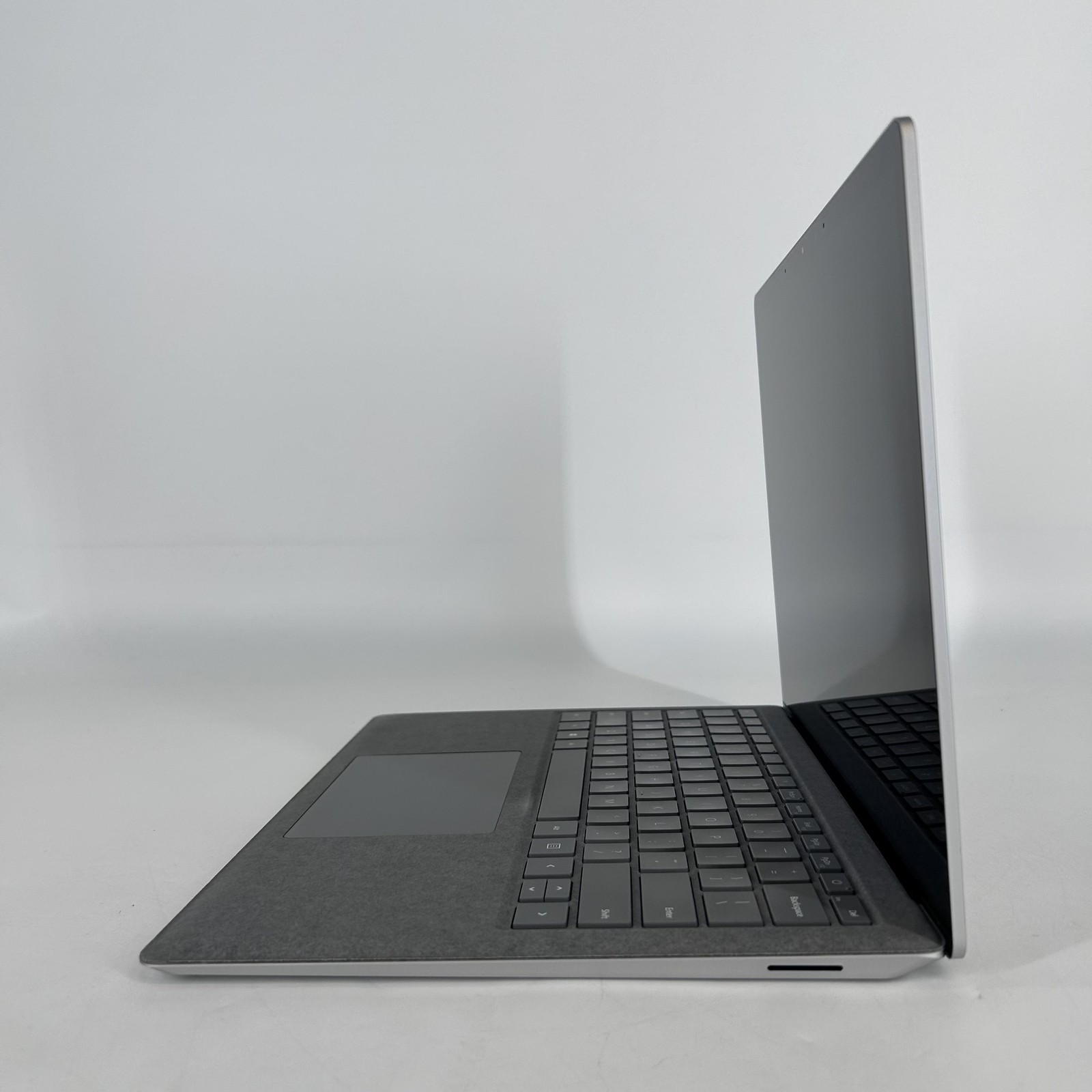 Microsoft Surface Laptop 4 13.5 NON-TOUCH 2K i5-1135G7 2.40GHz 8GB 512GB SSD