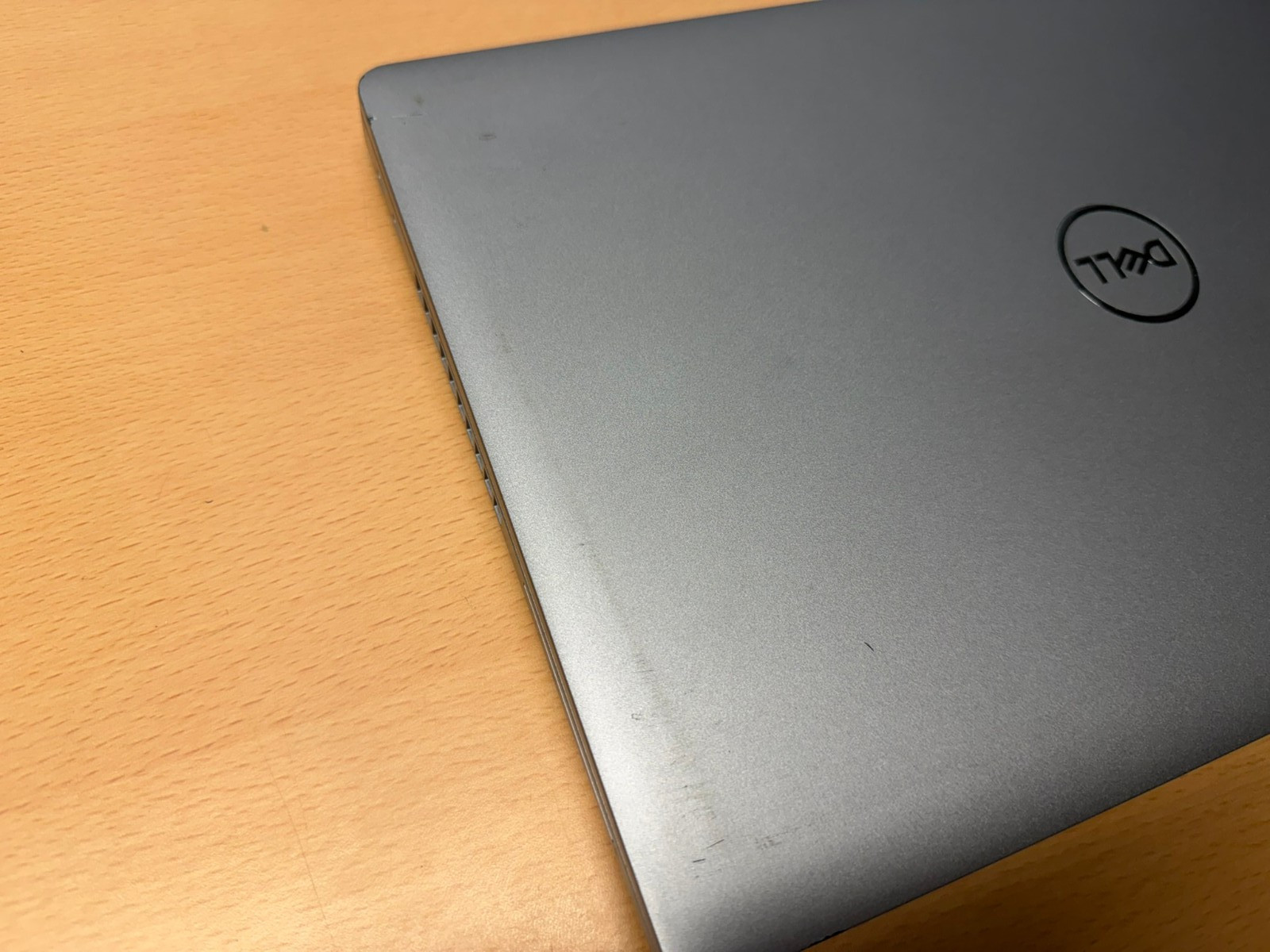 Dell Latitude 5520 i7-1185G7 32GB RAM 256GB SSD FHD Win11 BAD USB-A PORT – READ!