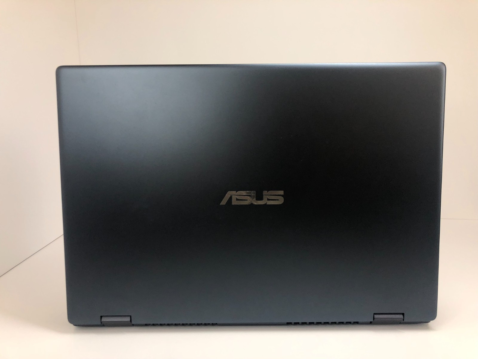 ASUS VivoBook Flip TP412F 14″ i3-8145U 4GB RAM 128GB SSD (Used)