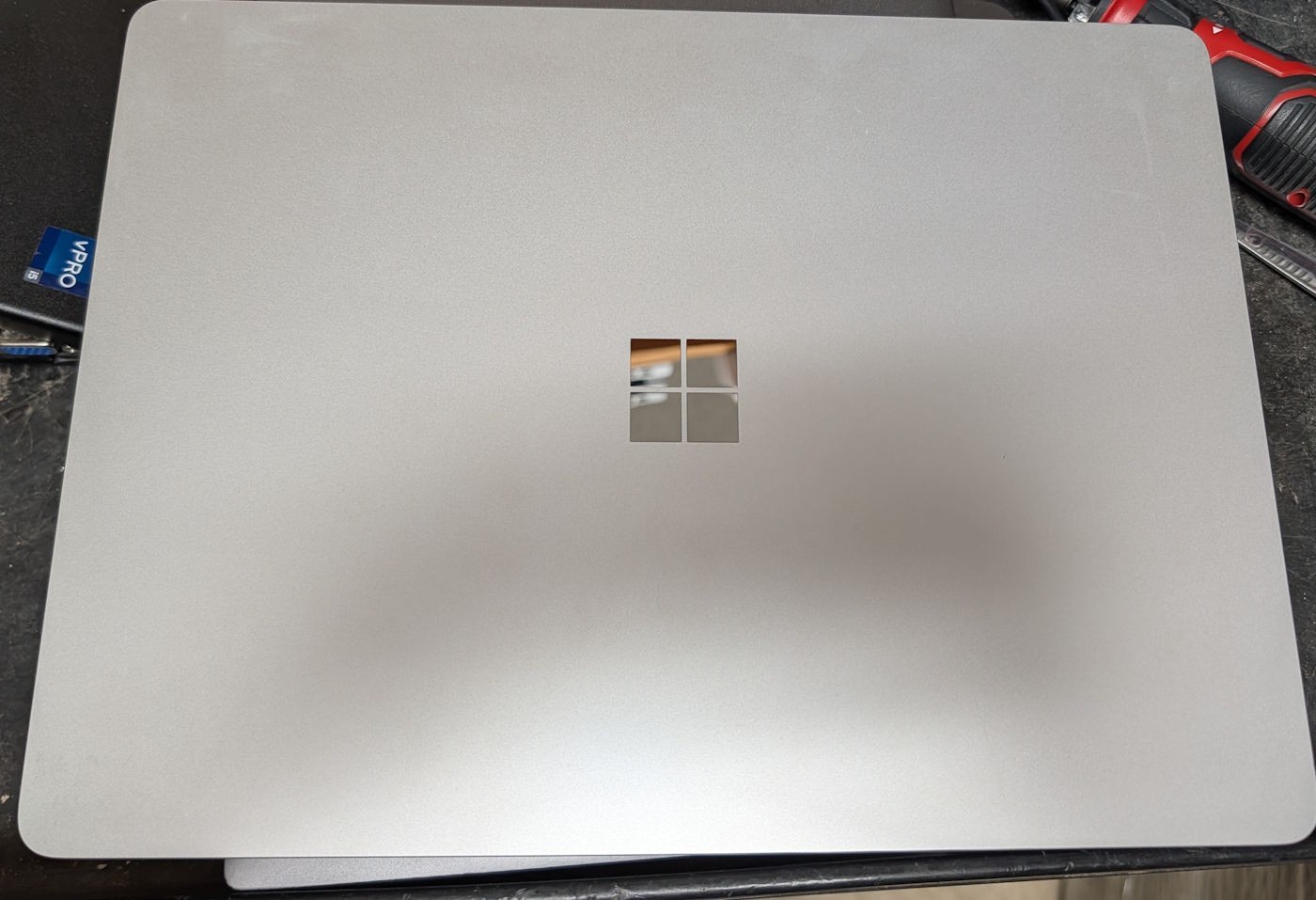 Microsoft Surface Laptop Business 7th Edition 13.8″ i5 236V 16GB 512GB SSD*
