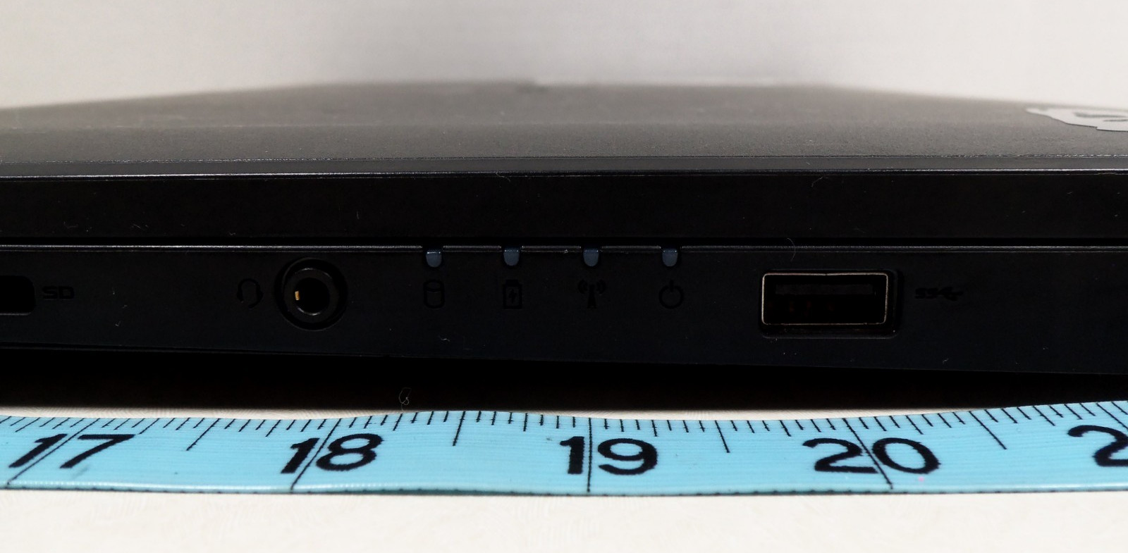 Dell Latitude 3340 Laptop Computer Intel Core i3-4005U 1.70GHz NO RAM NO HDD