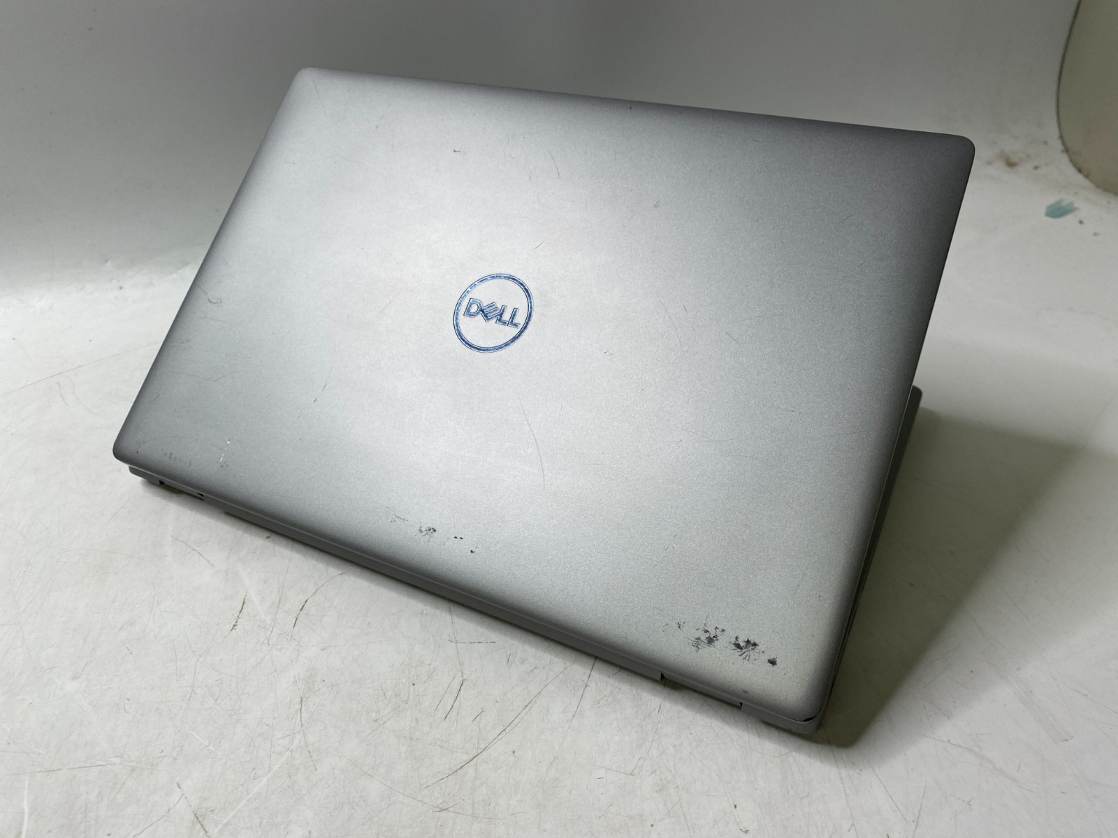 Dell Latitude 5410 14″ Touchscreen i5-10310U 16GB DDR4 500GB SSD Win11H w/AC