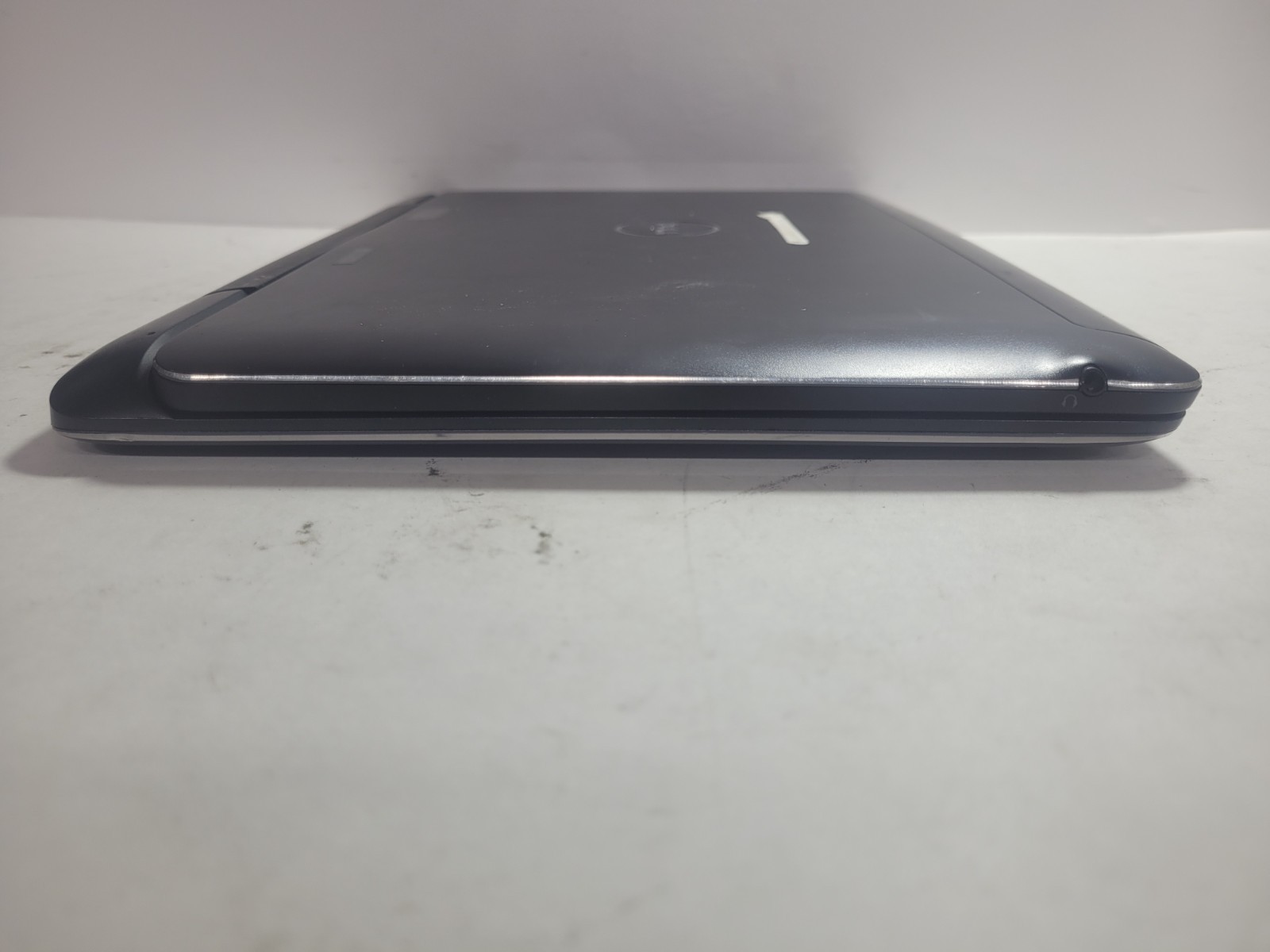 Dell Latitude 7350 Unknown Specs 13.3″ Laptop for Parts/Repair *READ #0274
