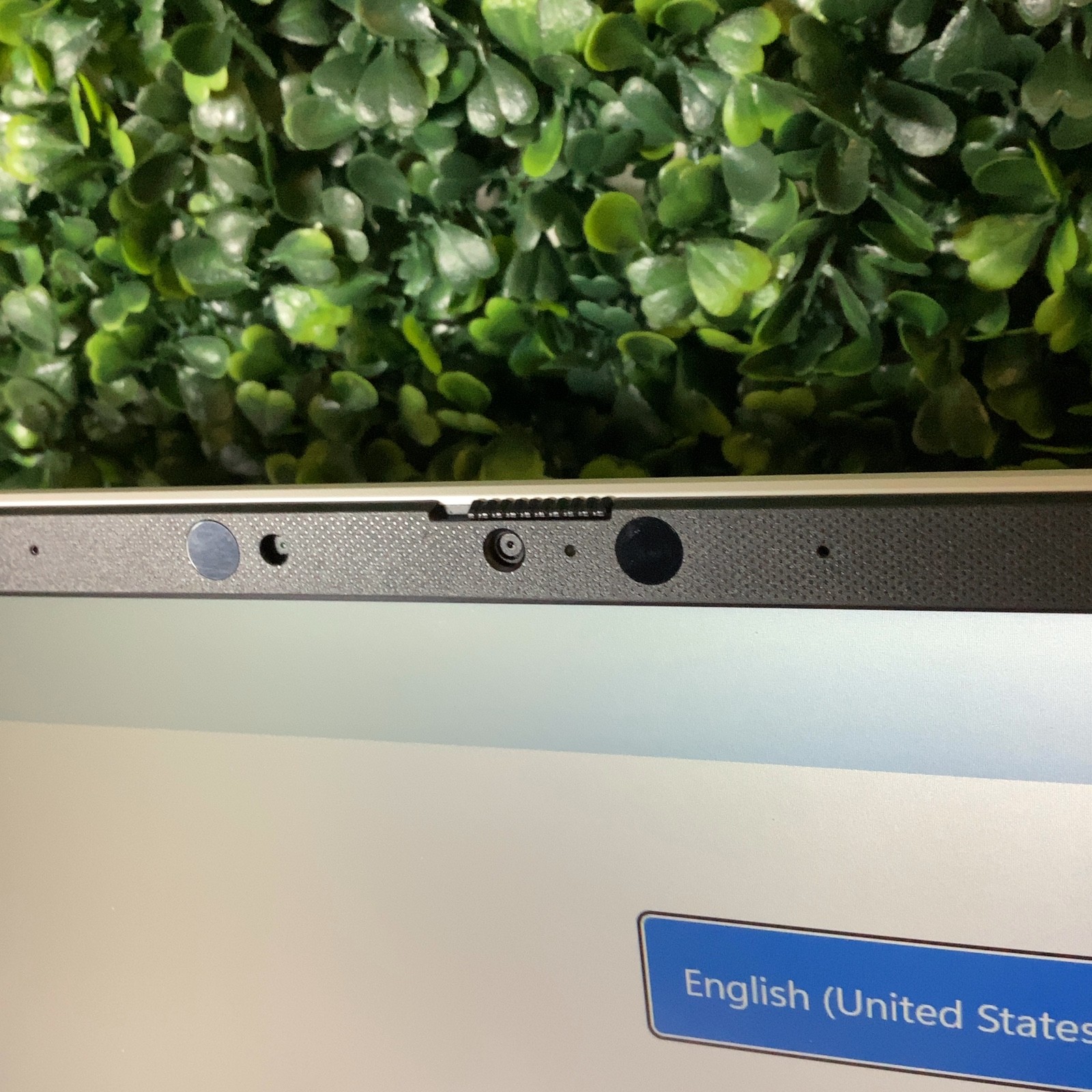 ASUS Vivobook X1407QA-BS56 Laptop with Charger