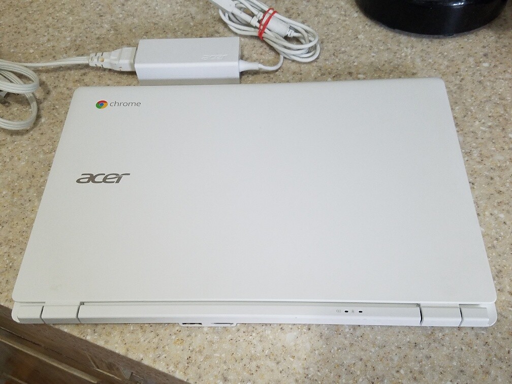 White Acer Chromebook 13.3 CB5-311-T9Y2 K1 A15 2.1GHz 16GB SSD 4GB RAM