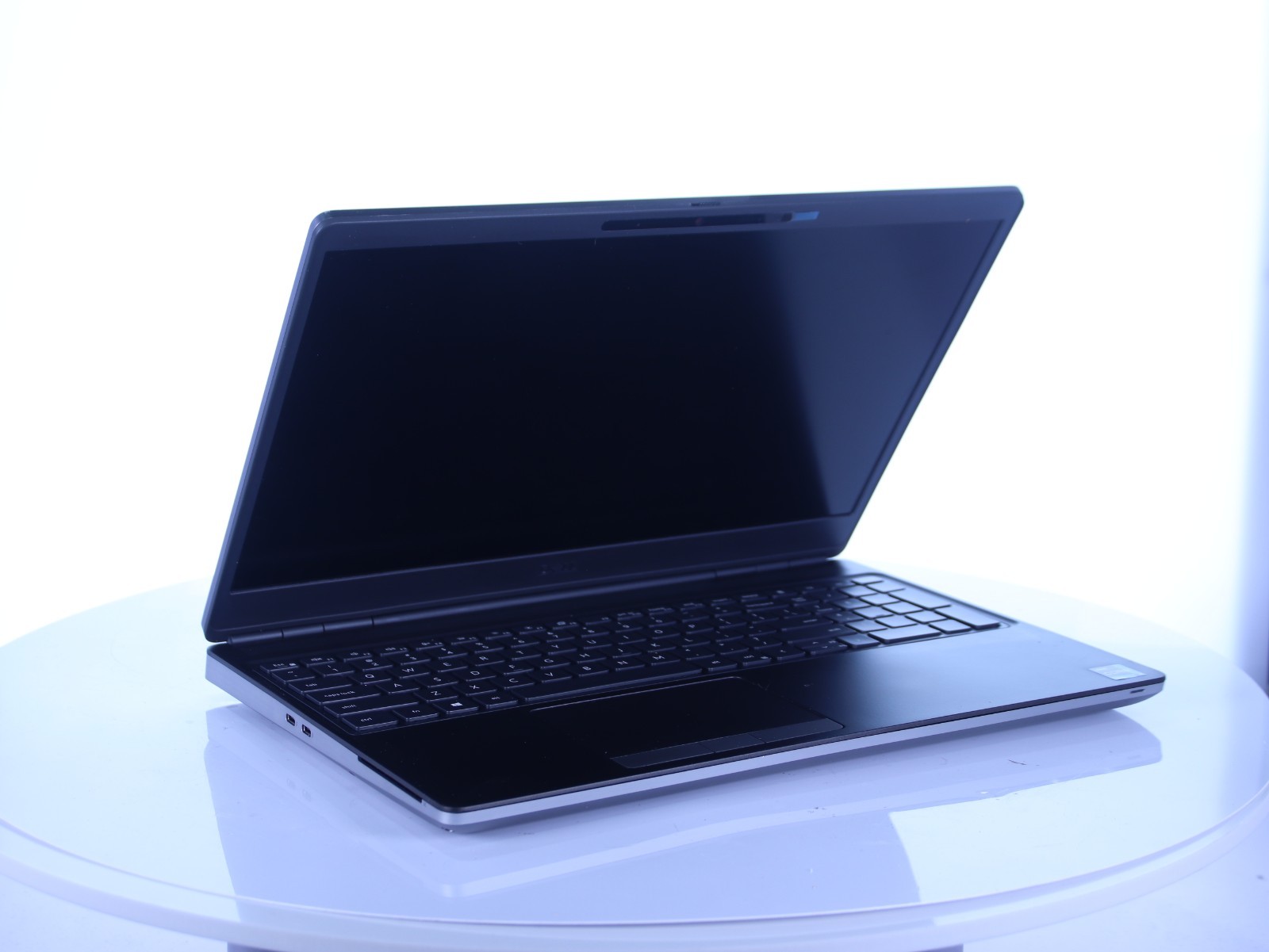 Dell Precision 7560 Core i7-11800H 32GB RAM 512GB NVMe Nvidia T1200 W11P