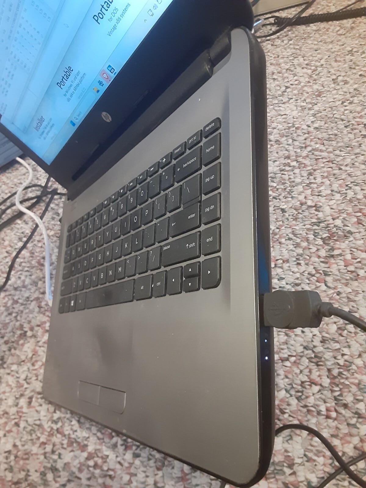 BAD Batt – HP 8305 Notebook 4GB RAM, 32GB SSD AMD Radeon APU A6-6200 R3 Graphics