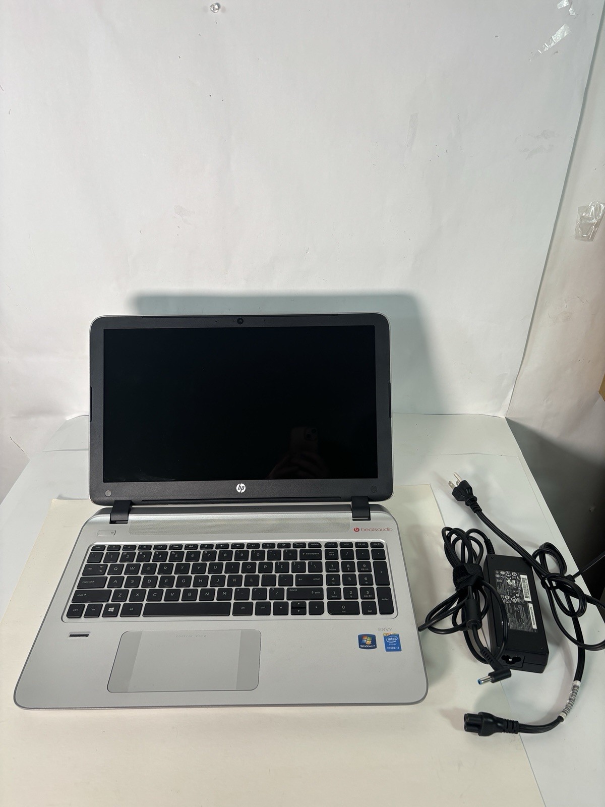 HP Envy 15t-k000 15.6″ Laptop i7-4710HQ 2.50GHz 16GB Ram 1TB HDD Win 10 Home