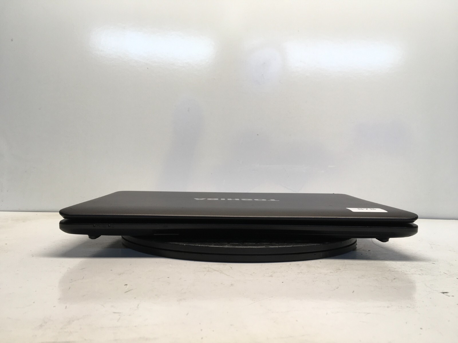 Toshiba Satellite C655D-S5302 AMD E-300 1.3GHz 6 GB NO HDD