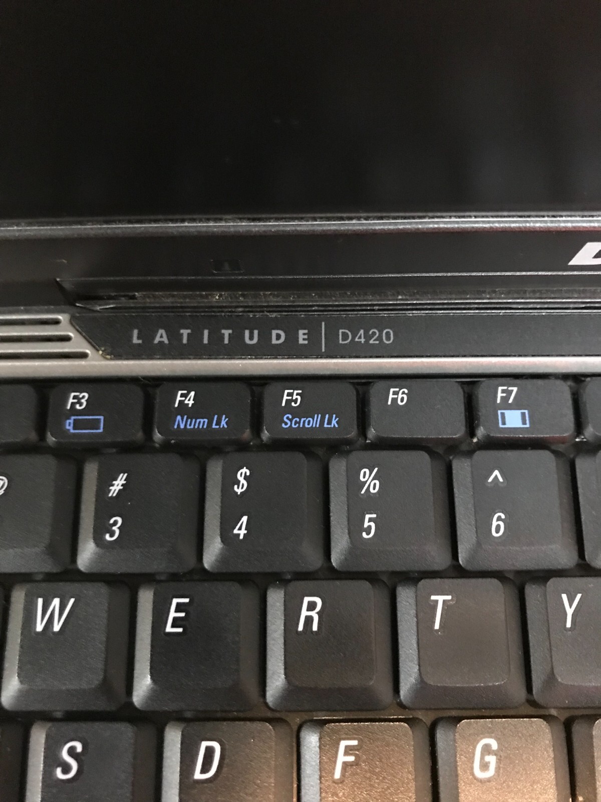Dell Latitude D420 Retro Laptop Intel Core Duo 2 GB Ram 80GB HDD Windows 10 Pro