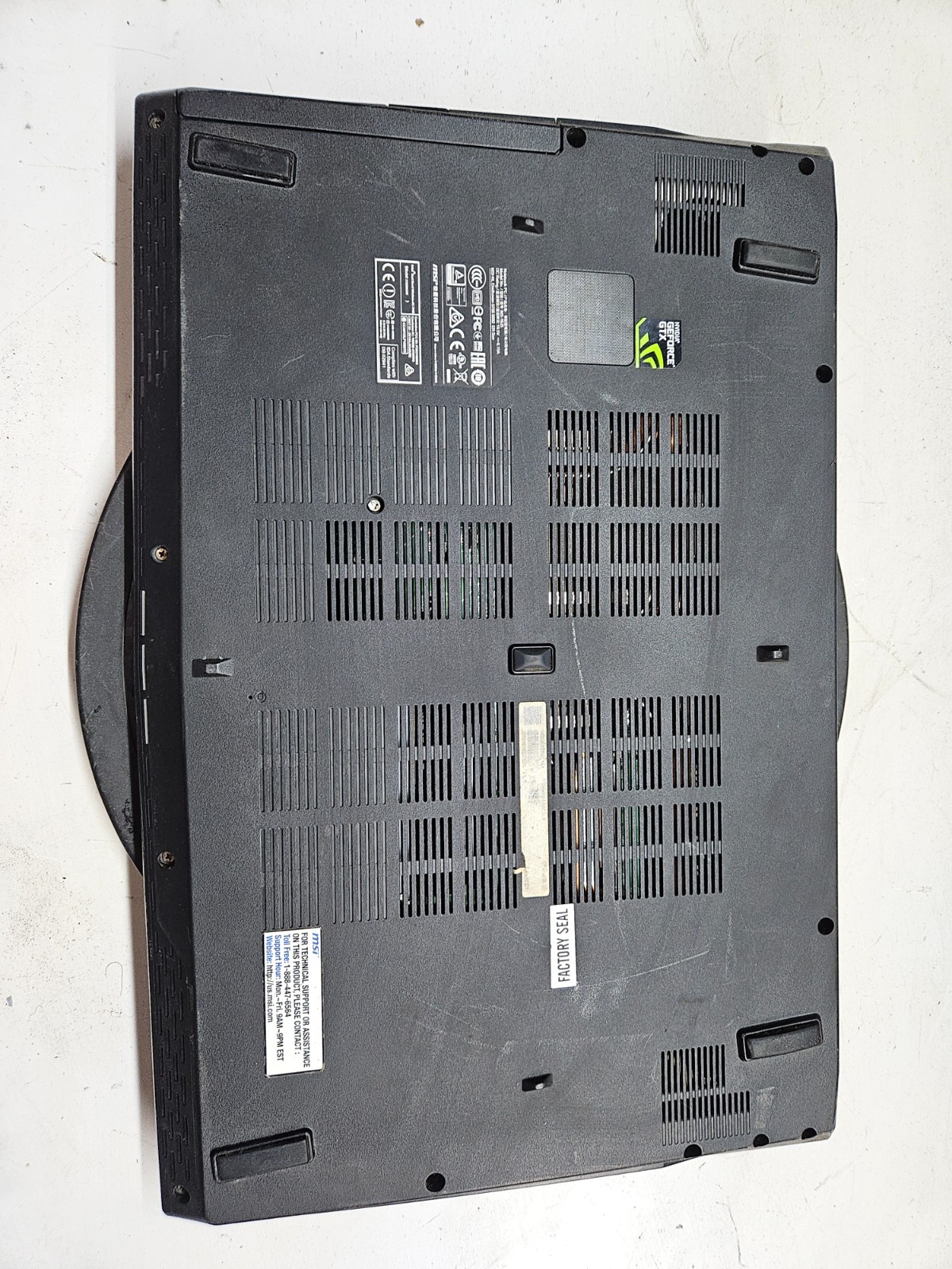 MSI GL62 6QF Intel Core i5-6300HQ 2.3GHz 8GB 1TB HDD WIN 10 GTX 960M NO BAT