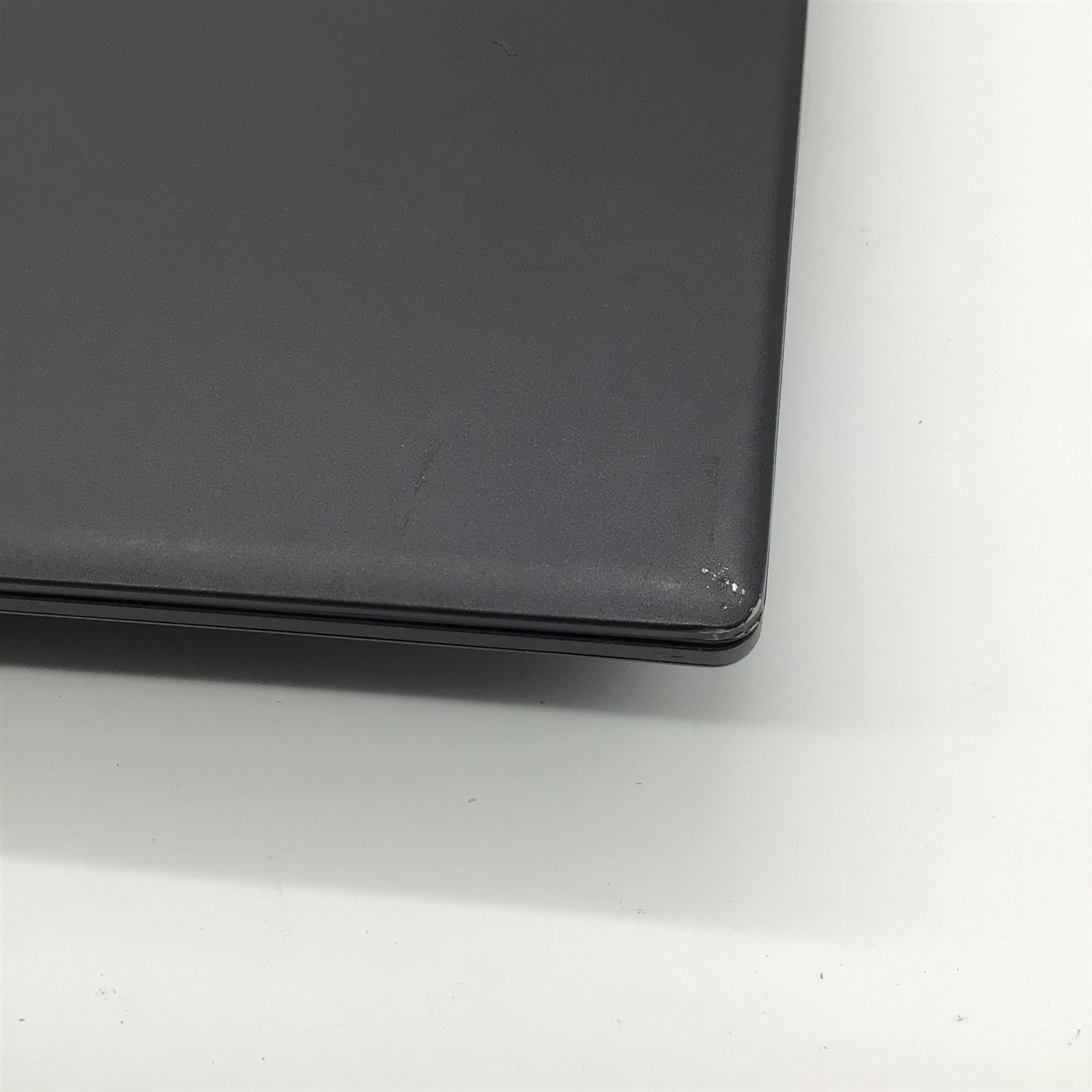 Alienware m15 R7 15.6″ i7-12700H/16GB/1TB NVMe 3050 Ti 4GB