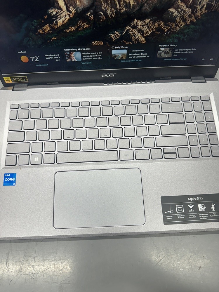 Acer Aspire 5 15 Laptop Used w/ Case and Charger