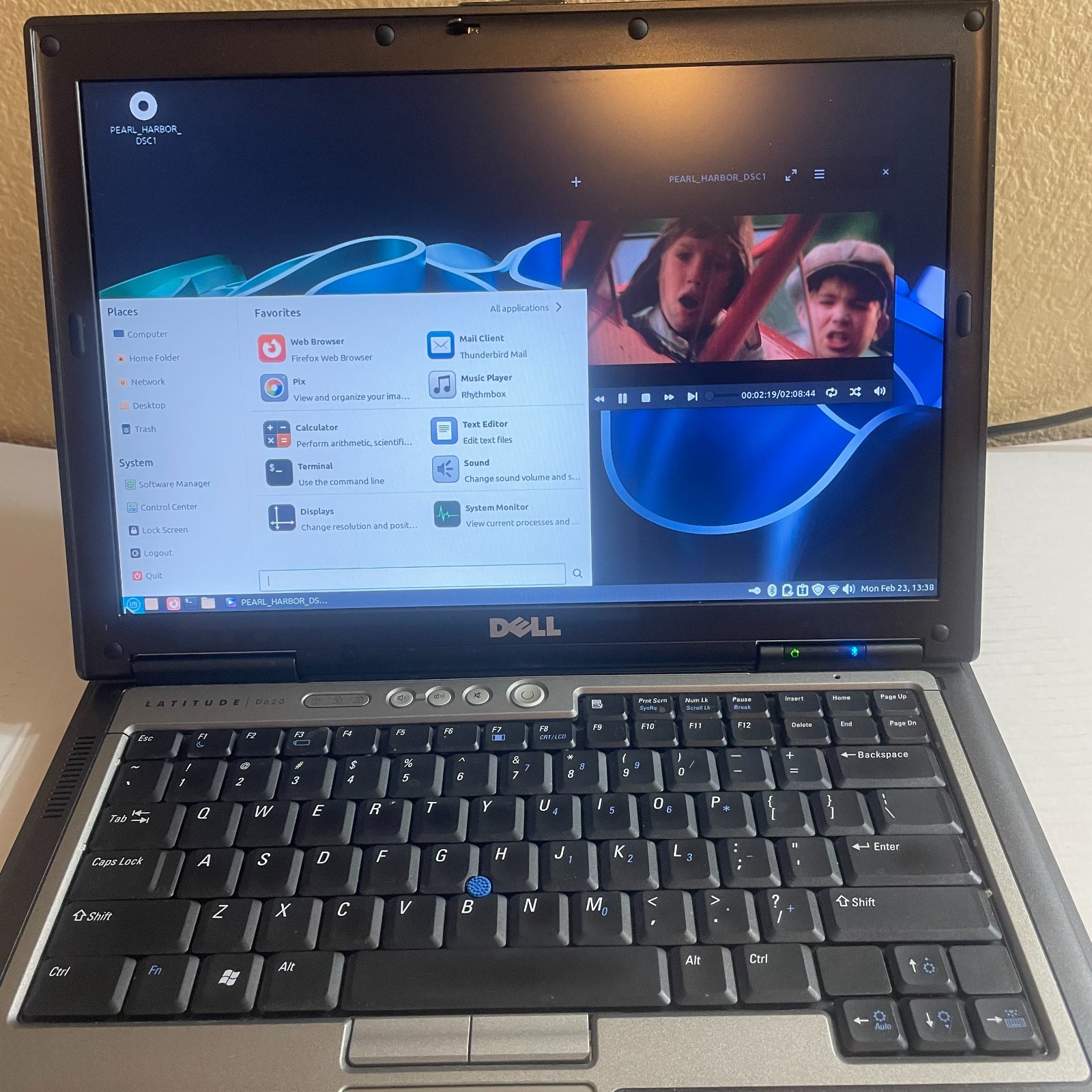 Dell Latitude D620 1.8GHz 1.5GB 128GB SSD WiFi DVDRW RS232 BAD BATTERY.