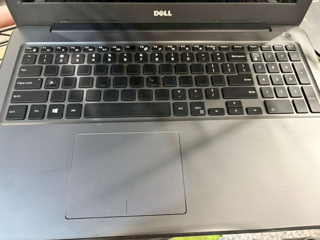 Dell Inspiron 5567 15.6″ Laptop/Intel i5-7200U, 8GB RAM 256GB SSD /W10 *READ*