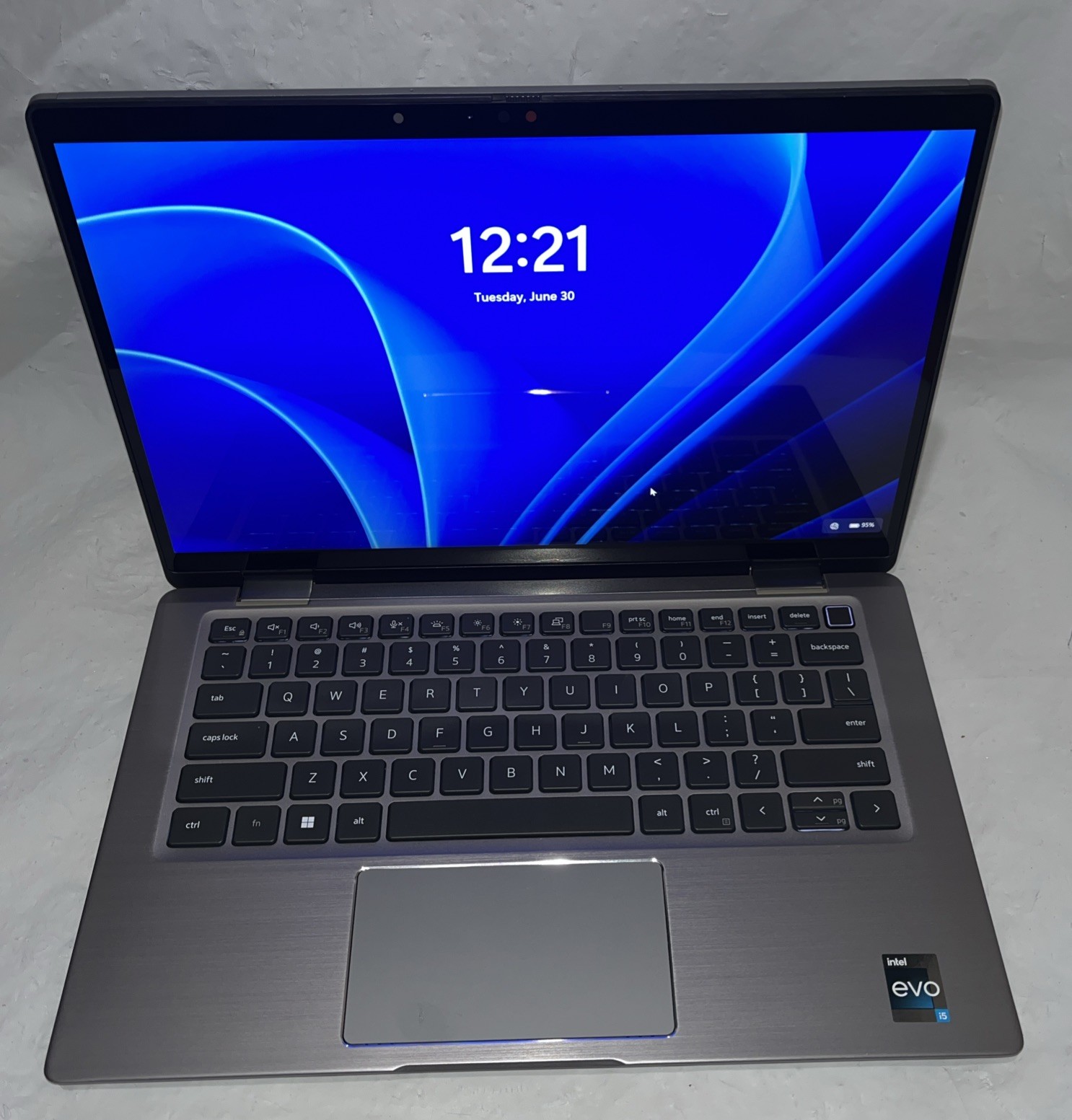 Dell Latitude 7330 13.3″ i5-1235U@1.3GHz, 16GB RAM, 256GB M2, Win 11 Pro *READ*