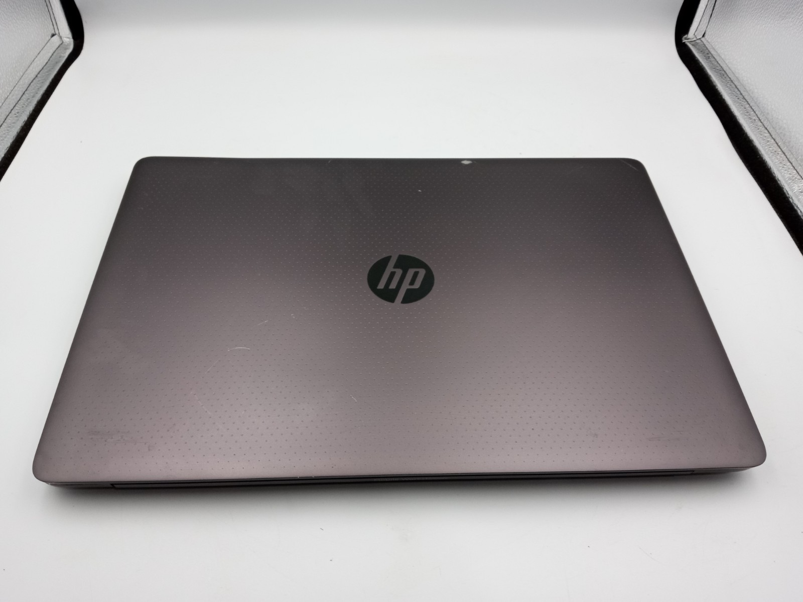 HP ZBook Studio G3 15″ Touchscreen i7-6820HQ 4GB 128GB Win11 – NO BATTERY -RR