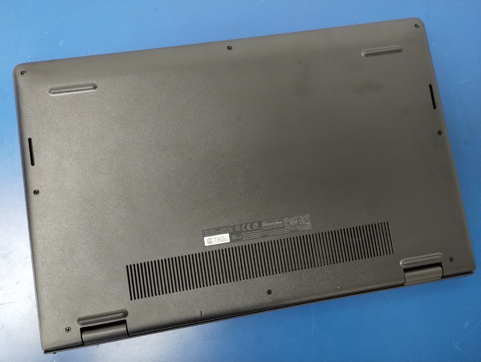 DELL 15 DC15255 G8MK9,, AMD Ryzen 7 7730U, 2.00 GHz, 16 GB RAM, 512 GB NVMe