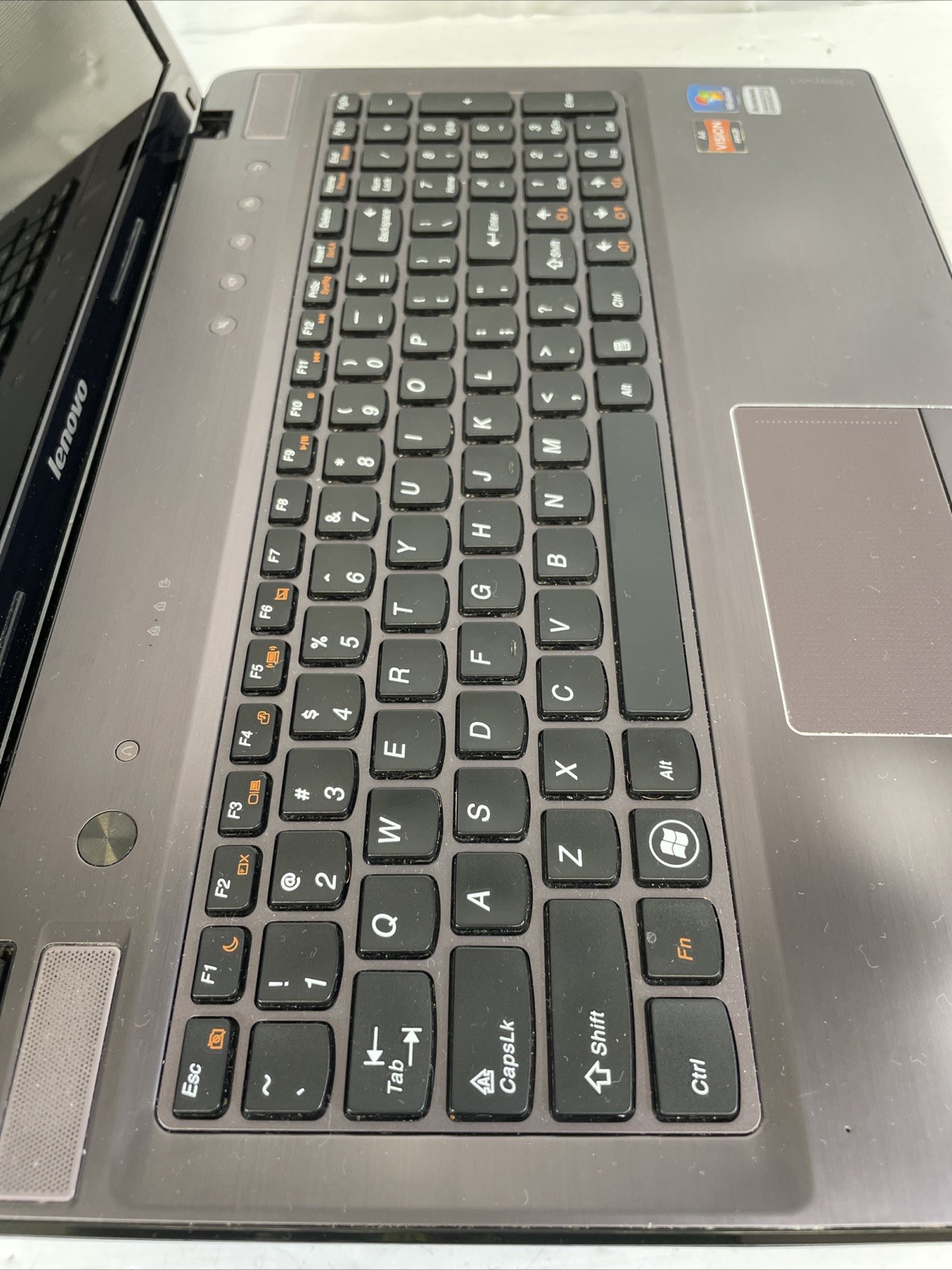Lenovo IdeaPad Z575 15.6″ AMD A4-3300M 1.9GHz 4GB RAM 500GB HDD Windows 10