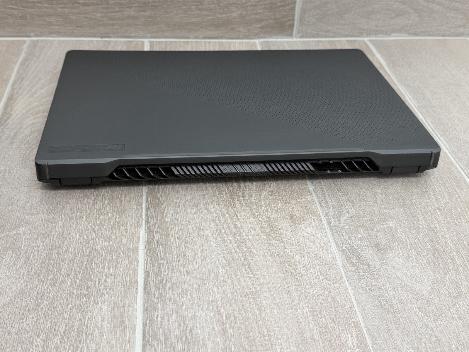 Rog Zephyrus G16 GU603 16″ Core i7-13620H GeForce RTX 4060 16GB RAM 512GB NVMe