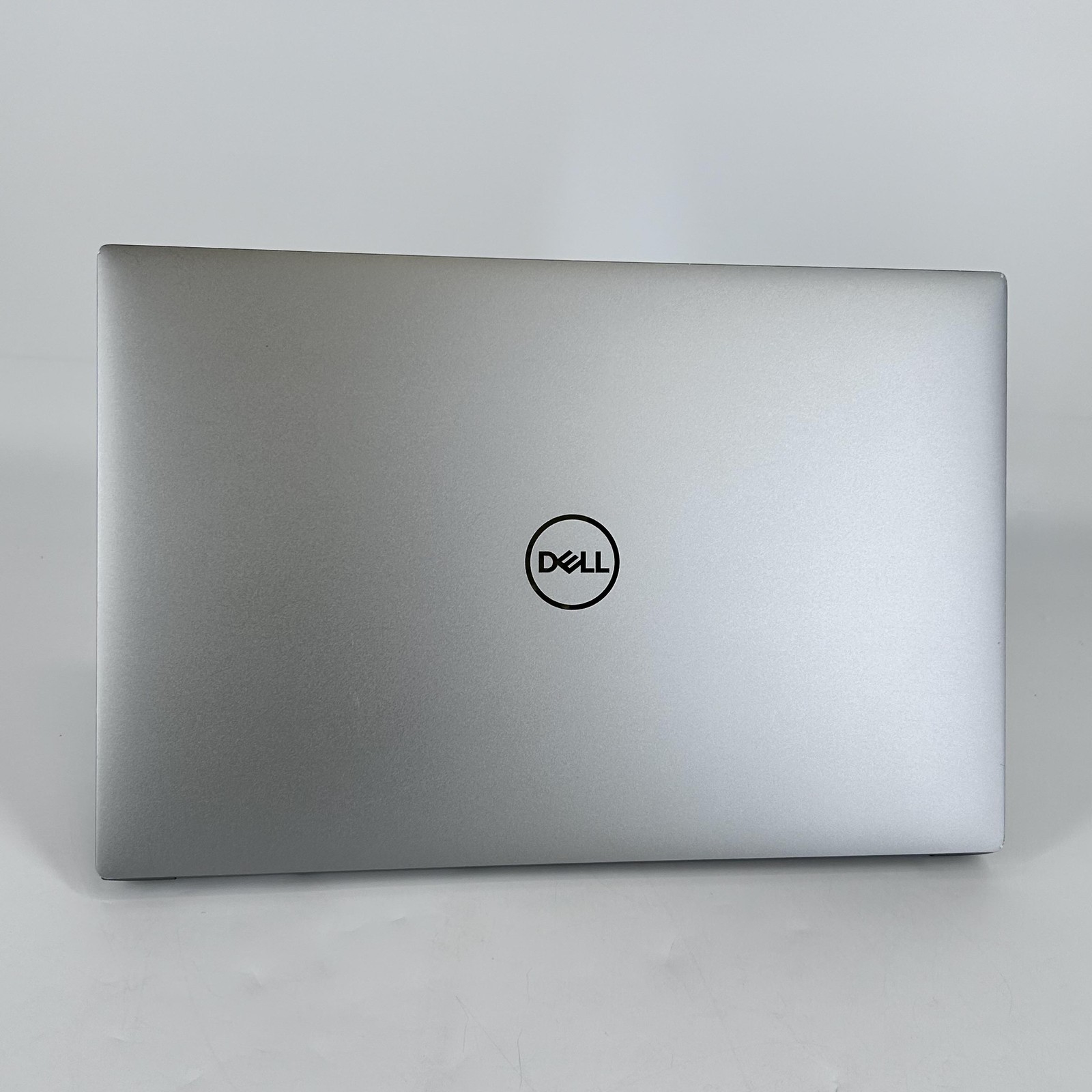 Dell Precision 5570 15.6 FHD+ 2.5 GHz i9-12900H 8GB 512GB SSD RTX A2000 Good