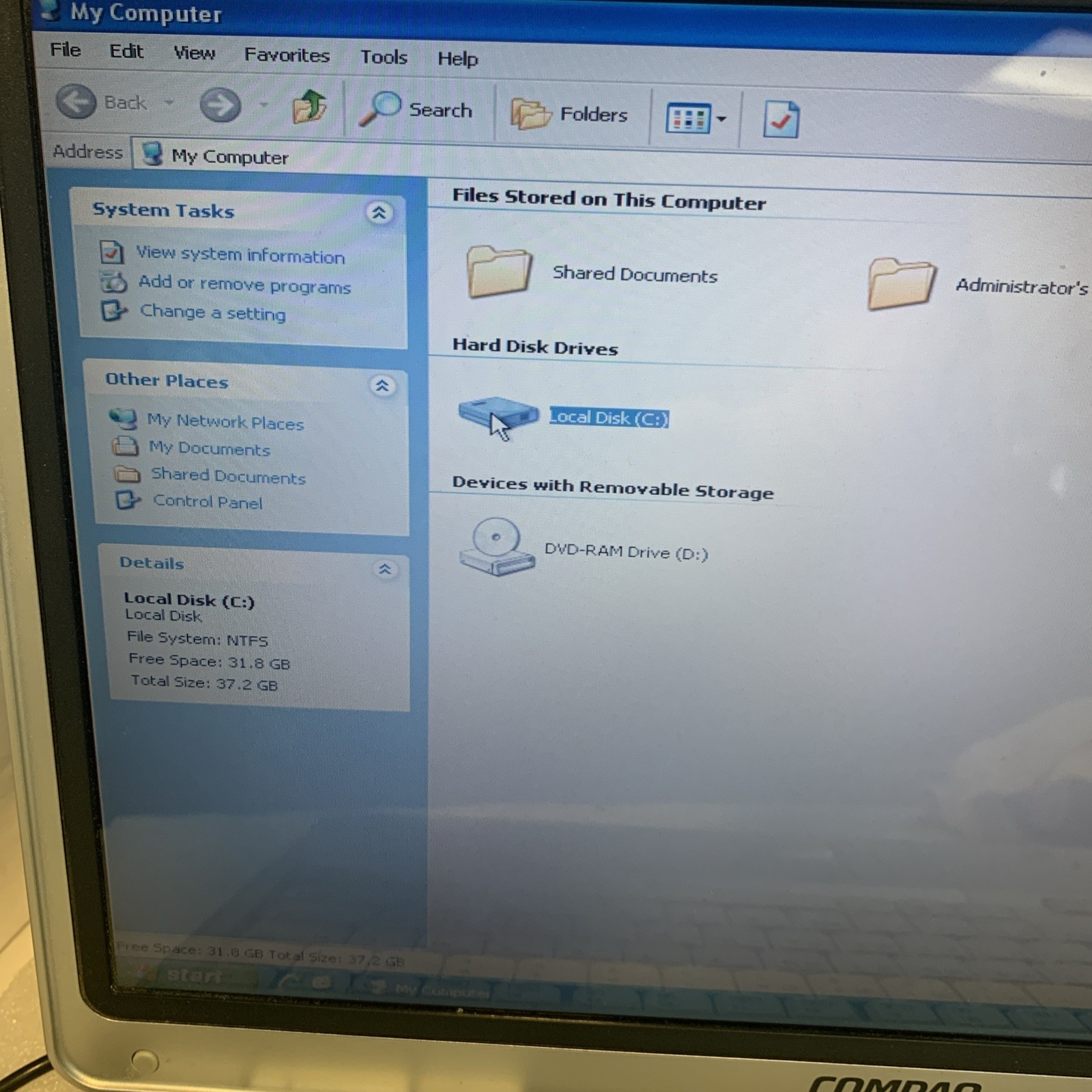Compaq Predation V2000 AMD Septum 3100+ 1.8GHZ 2GB 40GB Windows XP SP3 Laptop