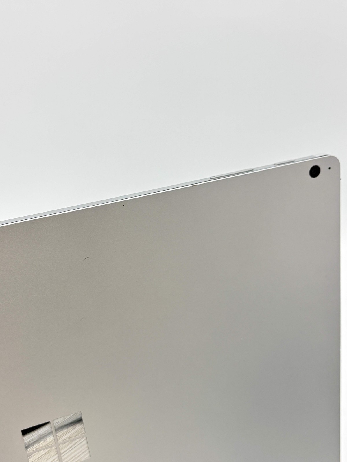 Microsoft Surface Book 3 i7-1065G7 16GB RAM 256GB SSD Touchscreen Laptop