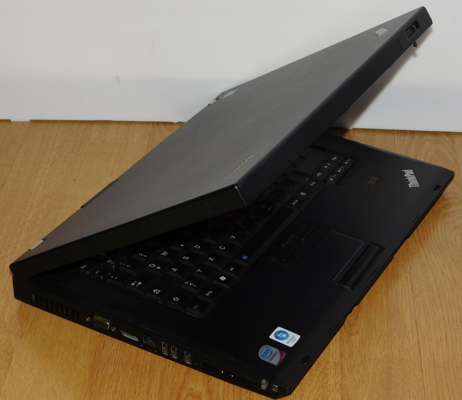 15.4″ Laptop Notebook Lenovo Thinkpad R500 T5870 2x 2GHz 500GB 3GB Win XP Pro