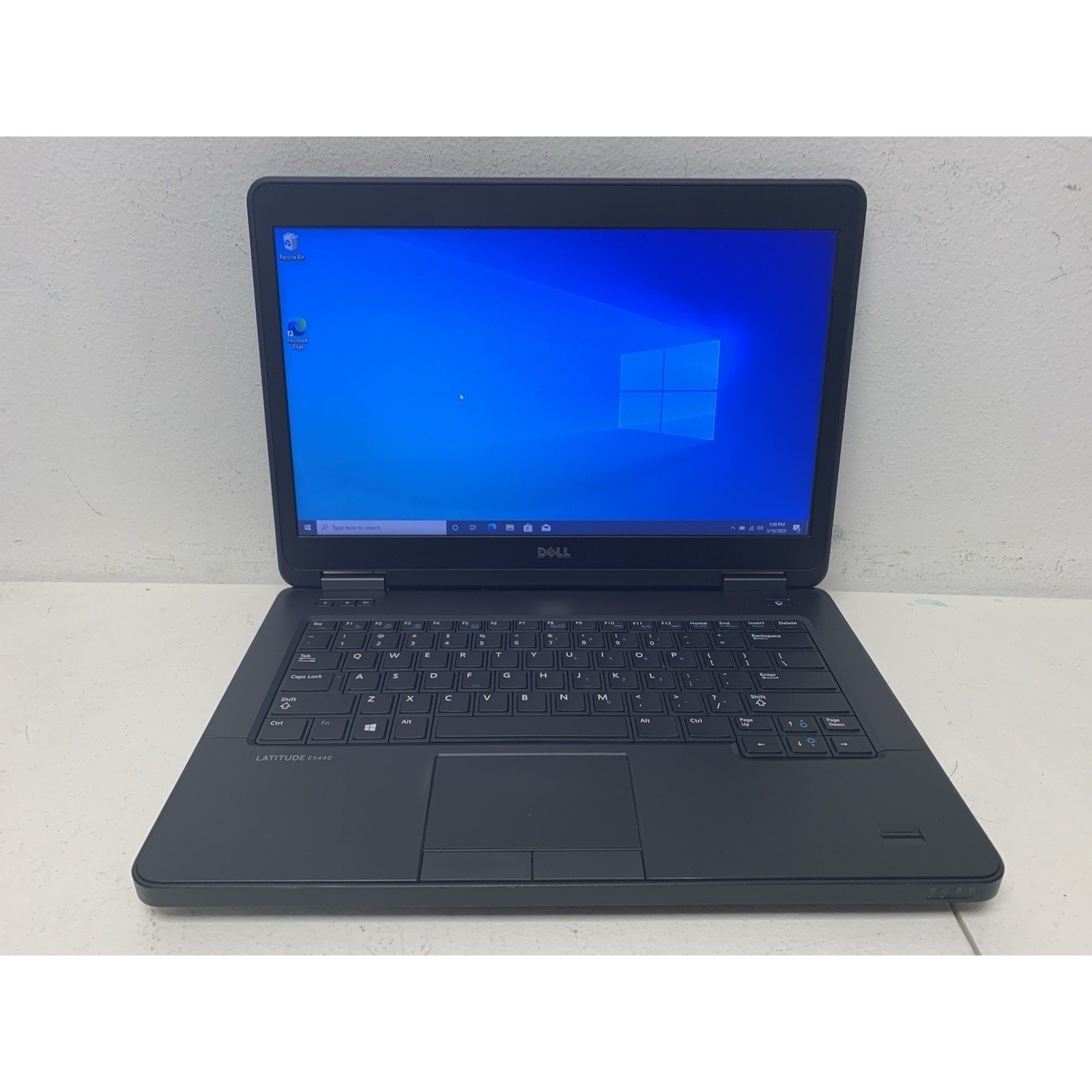 DELL LATITUDE E5440 /i3-4030U 1.9GHz 120GB SSD 4GB RAM Windows 10 Pro