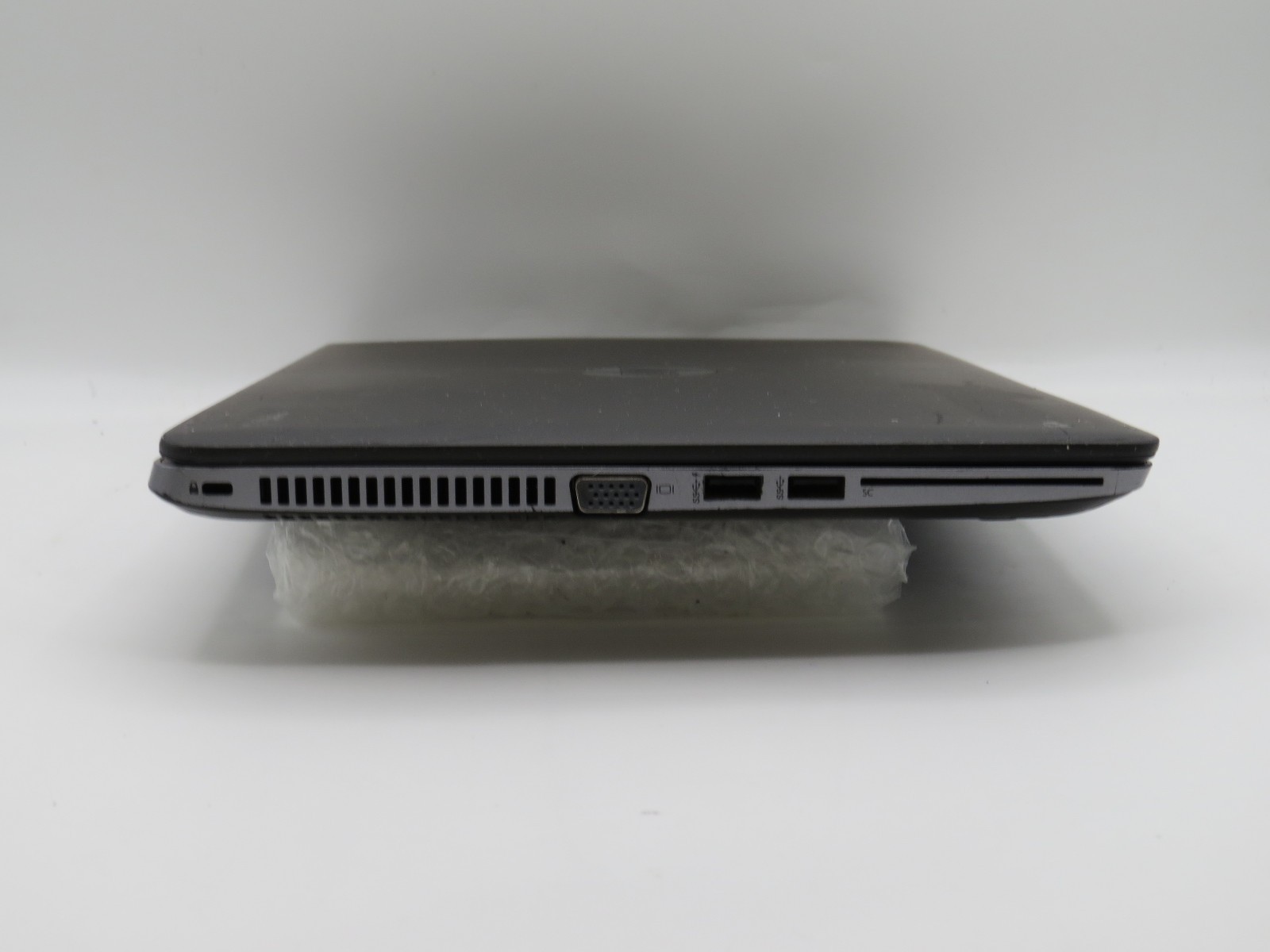 HP Elitebook 840 G2 | i5-5300U @ 2.3 | 8GB DDR3 | 465GB SSD | 14″ | No OS
