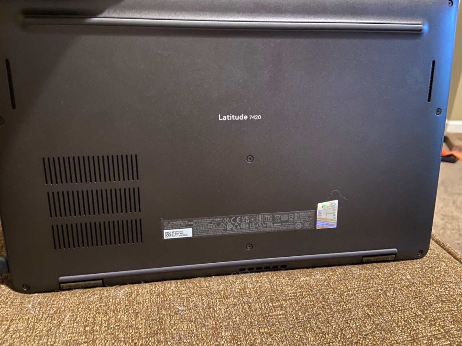 Dell Latitude 7420 14 inch (256GB, Intel Core i5-11th Gen., 4.40GHz, 16GB)…