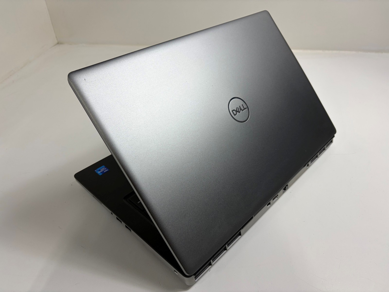 Dell Precision 7760 Core i7-11850H 2.5GHz 32GB 512GB NVMe 17.3″ RTX A3000 W11P