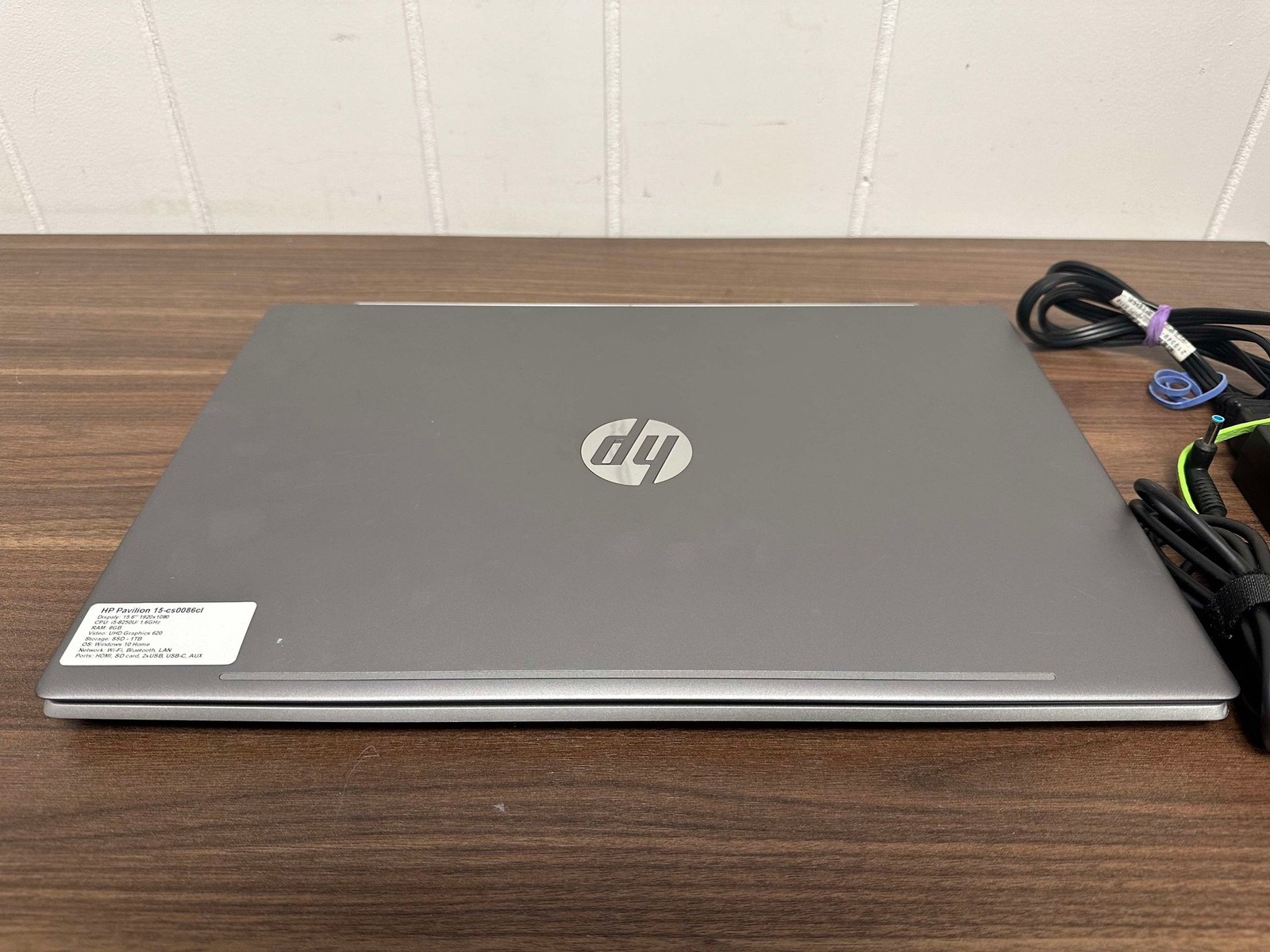 HP Pavilion 15-cs0086cl 15.6 Inch 1920×1080 i5-8250u 1.6GHz 8GB RAM UHD
