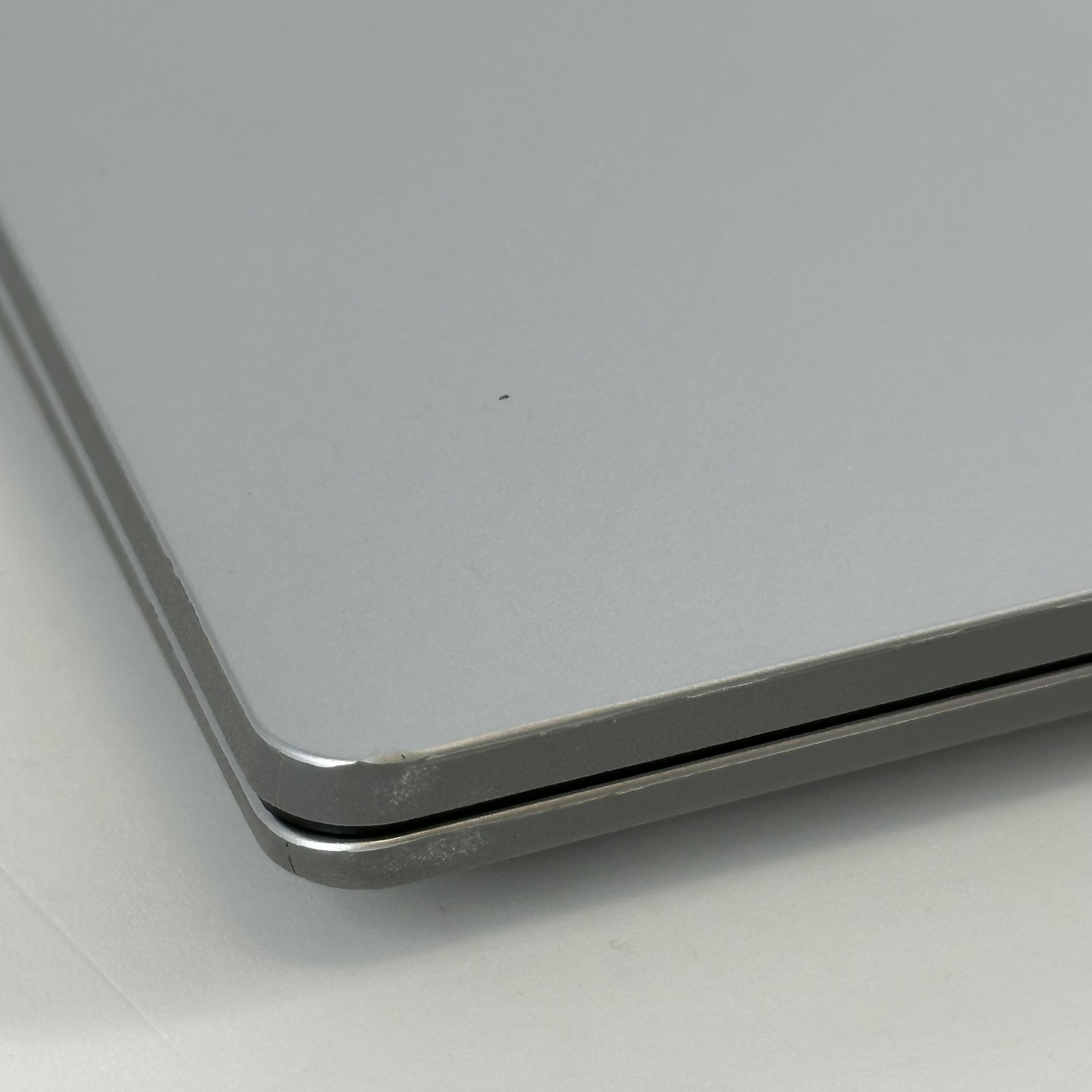 Dell IdeaPad 1 15.6 HD 2.3 GHz Athlon Silver 3050U 4GB 128GB SSD Good