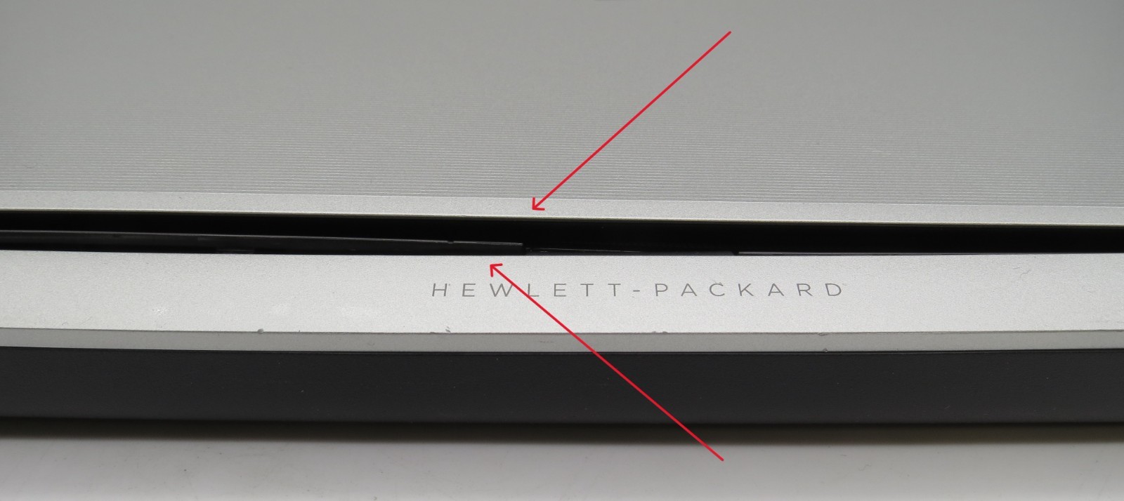 HP Pavilion 17-E118DX | 17.3″ | i5-4210U @ 1.70GHz | 4GB DDR3 | No HDD/OS