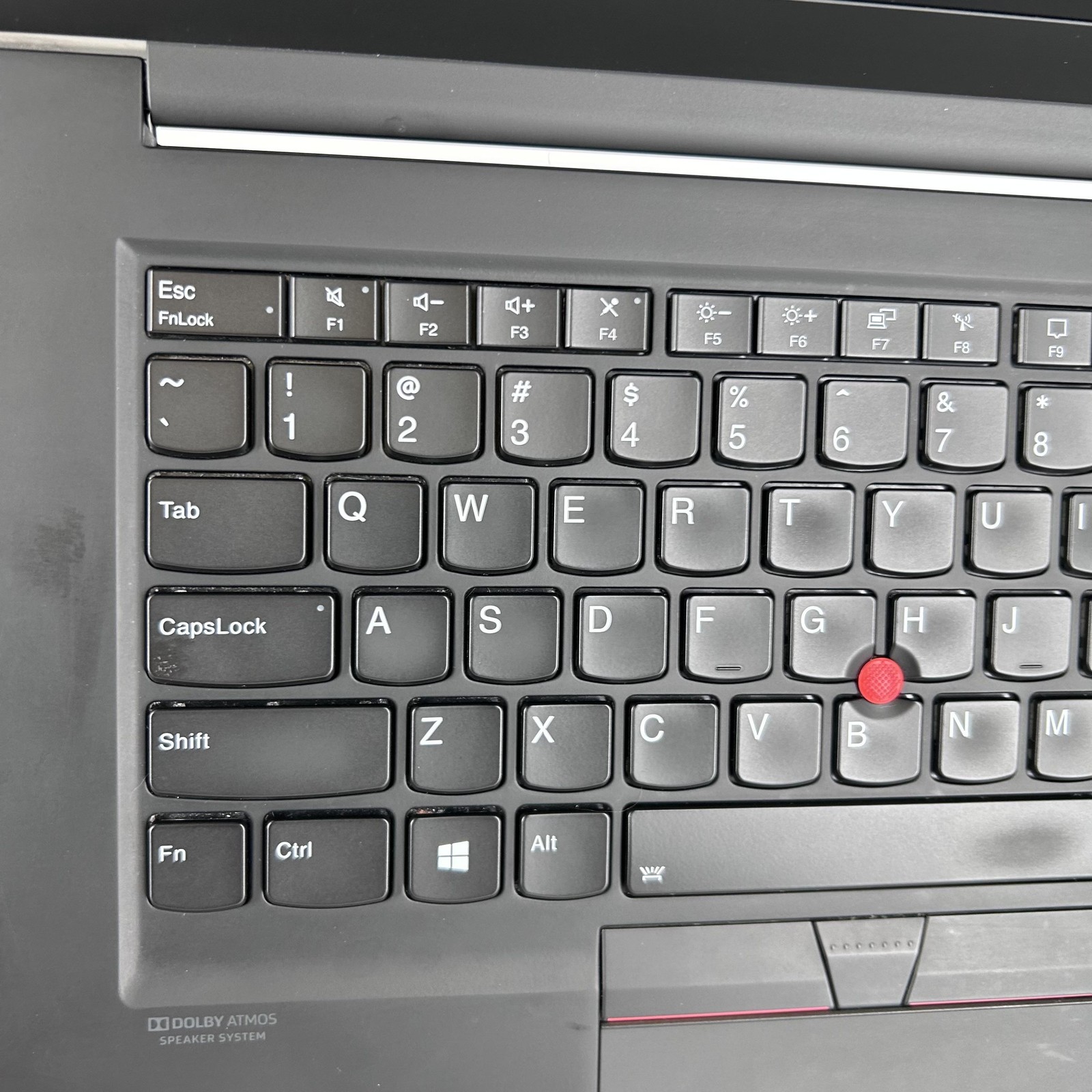 Lenovo ThinkPad P1 Gen 3 15 FHD i7-10850H 2.70GHz 32GB 512GB Quadro T2000 Max-Q