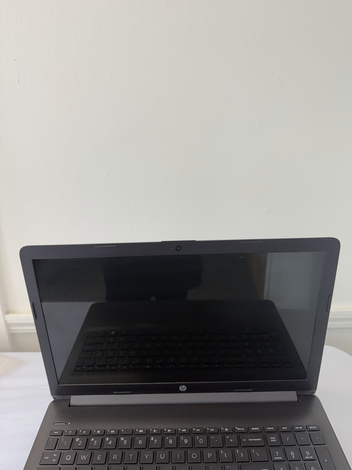 HP Laptop 15-dbOxxx – Good Screen – AMD A4-q125 – RAM 8 GB – Read Desc