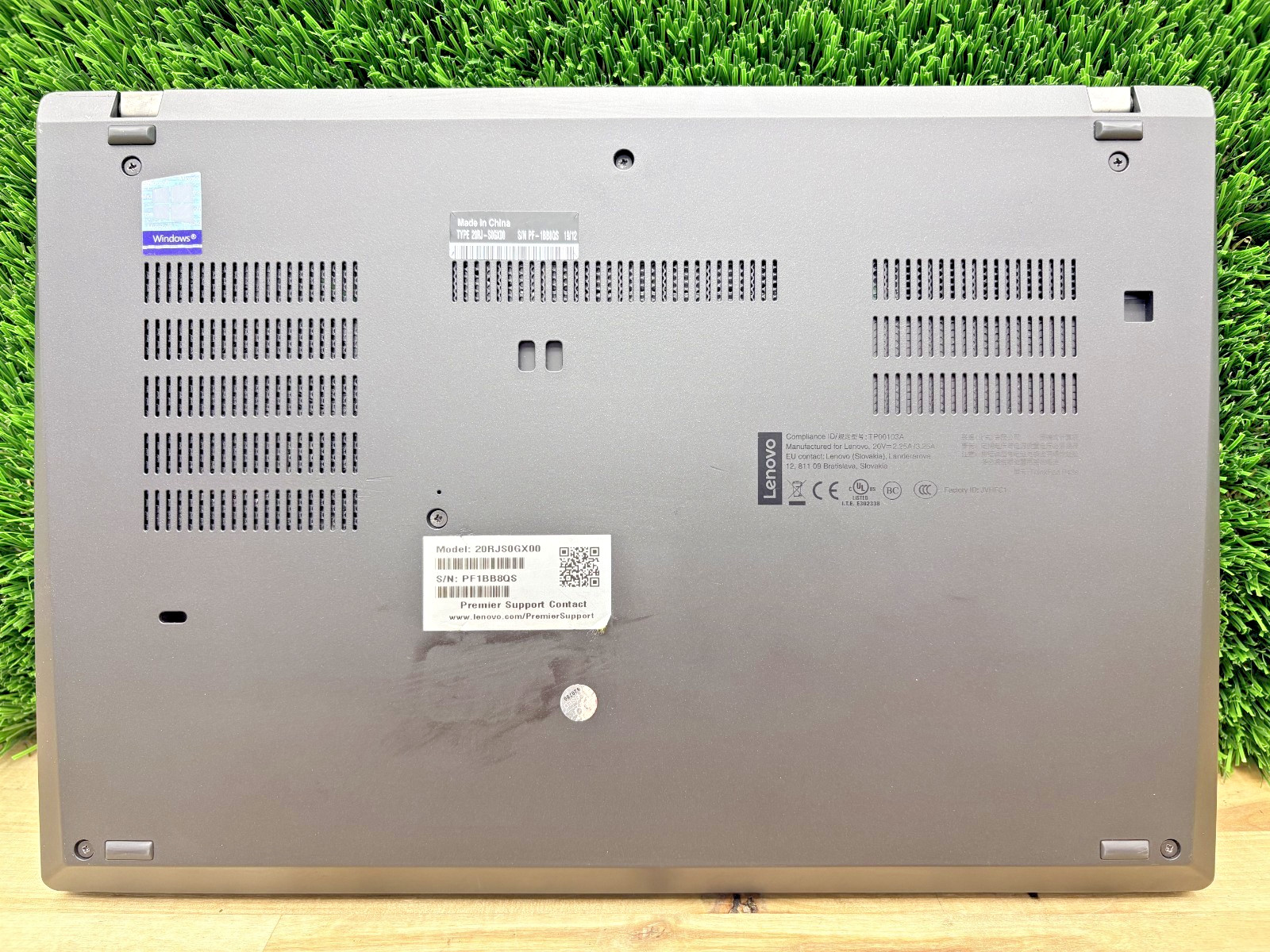 Lenovo ThinkPad P43s Core i7-8th Gen 1.90GHz 16GB RAM 256GB SSD Great Condition*