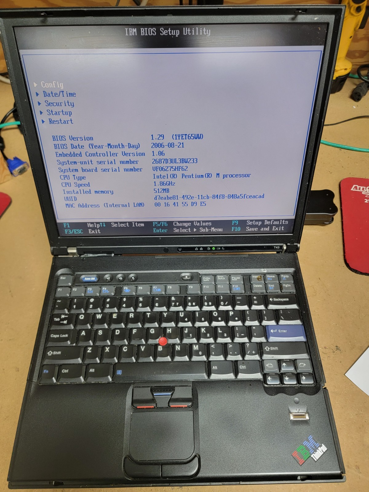 IBM Thinkpad 14″ T43 – Pent M – 512MB Ram – NO HDD NO BATTERY – FOR PARTS