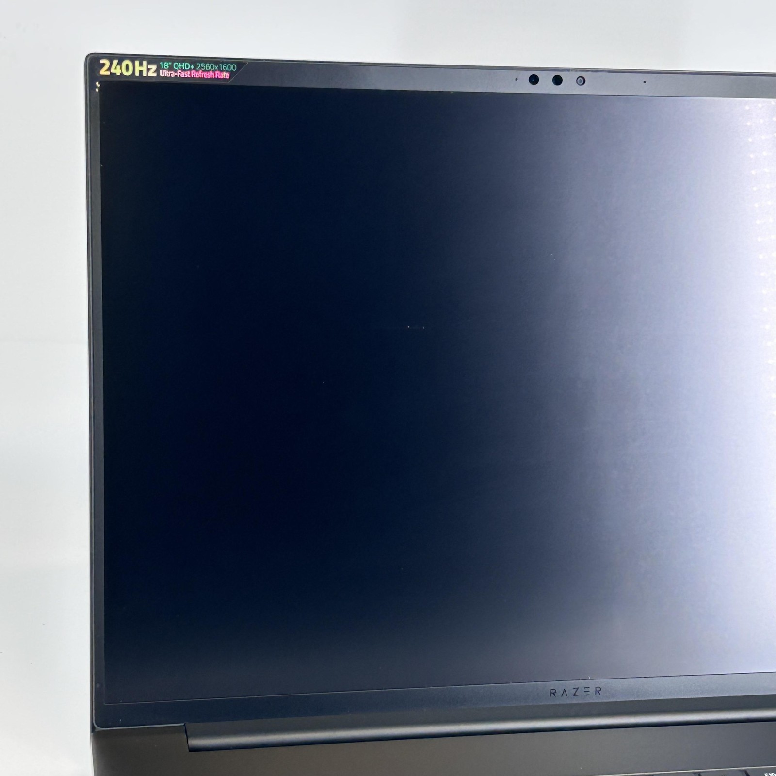 Razer Blade 18 240Hz QHD+ 2.2 GHz i9-13950HX 32GB 1TB SSD NVIDIA RTX 4060 Good