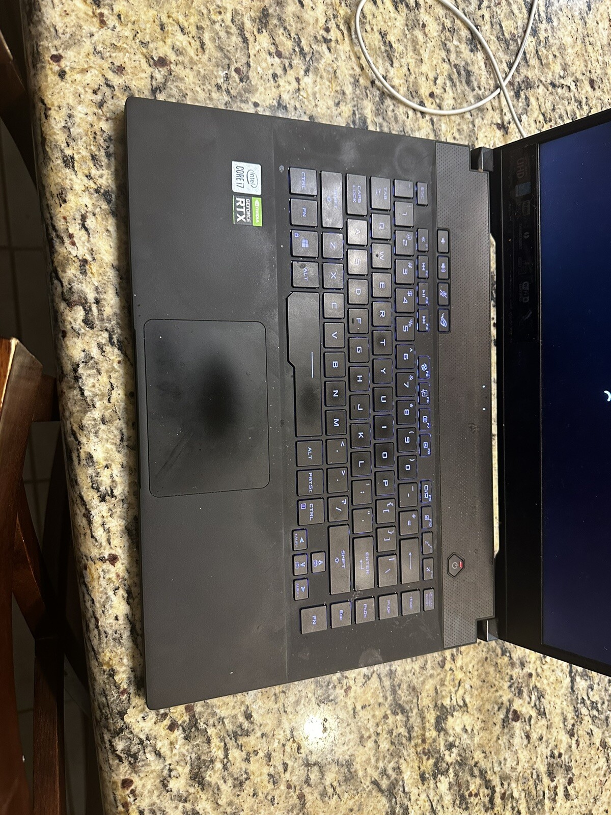 ASUS ROG Zephyrus M15 15.6″ (512GB, Intel Core i7 10th Gen., 16GB) Laptop – Gray