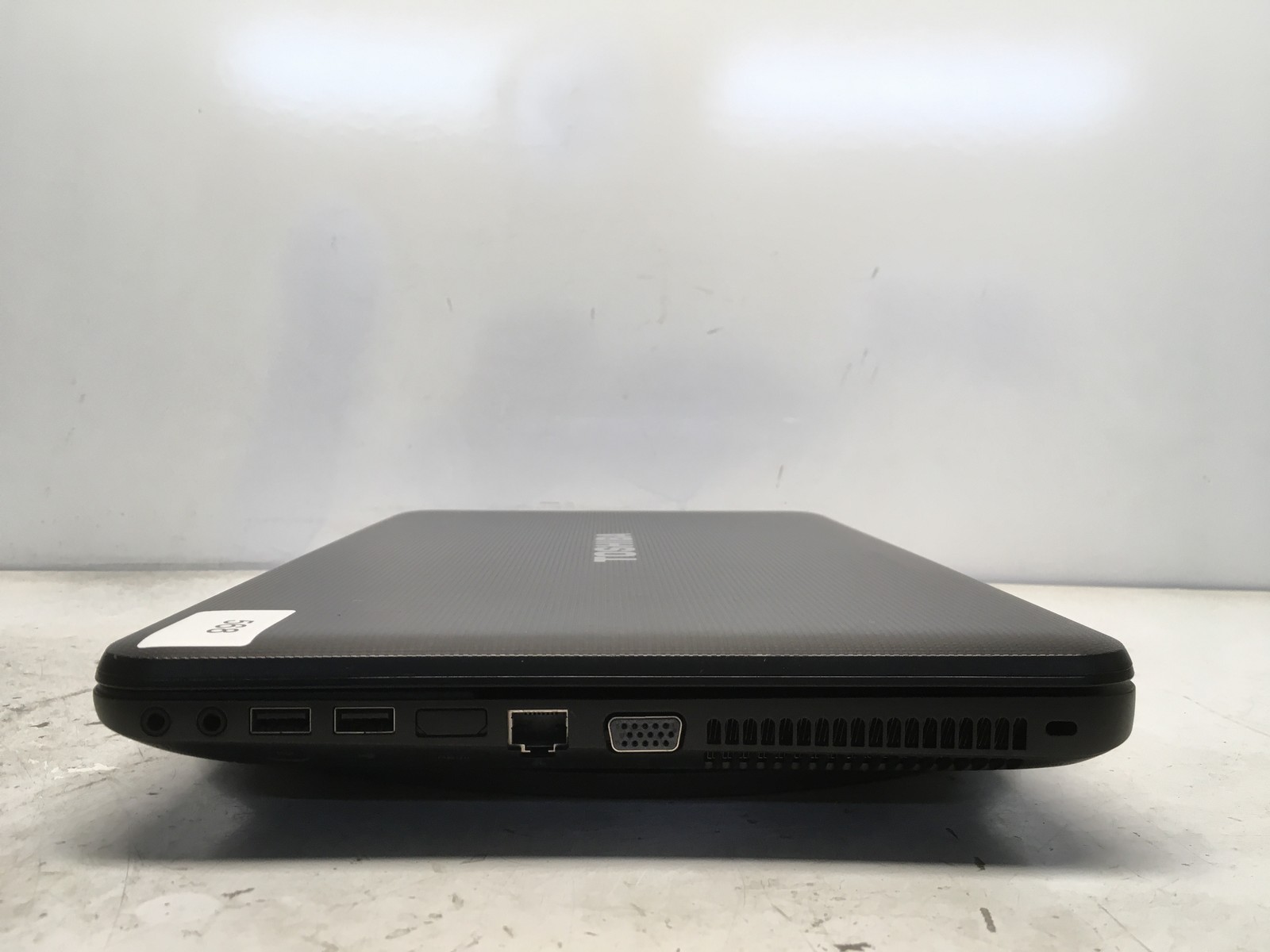 Toshiba Satellite C855D-S5229 AMD Dual-Core E1-1200 No RAM NO HDD No Batt