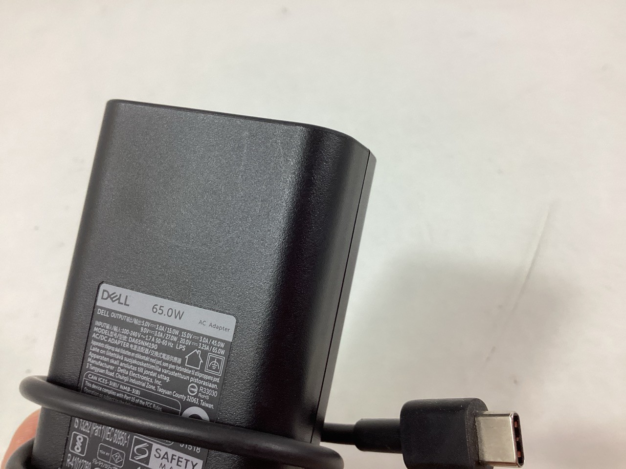 Dell Latitude 3550 15.6″ FHD i5-1335U 16GB 512GB SSD WiFi 6E W11P – (F51GH)