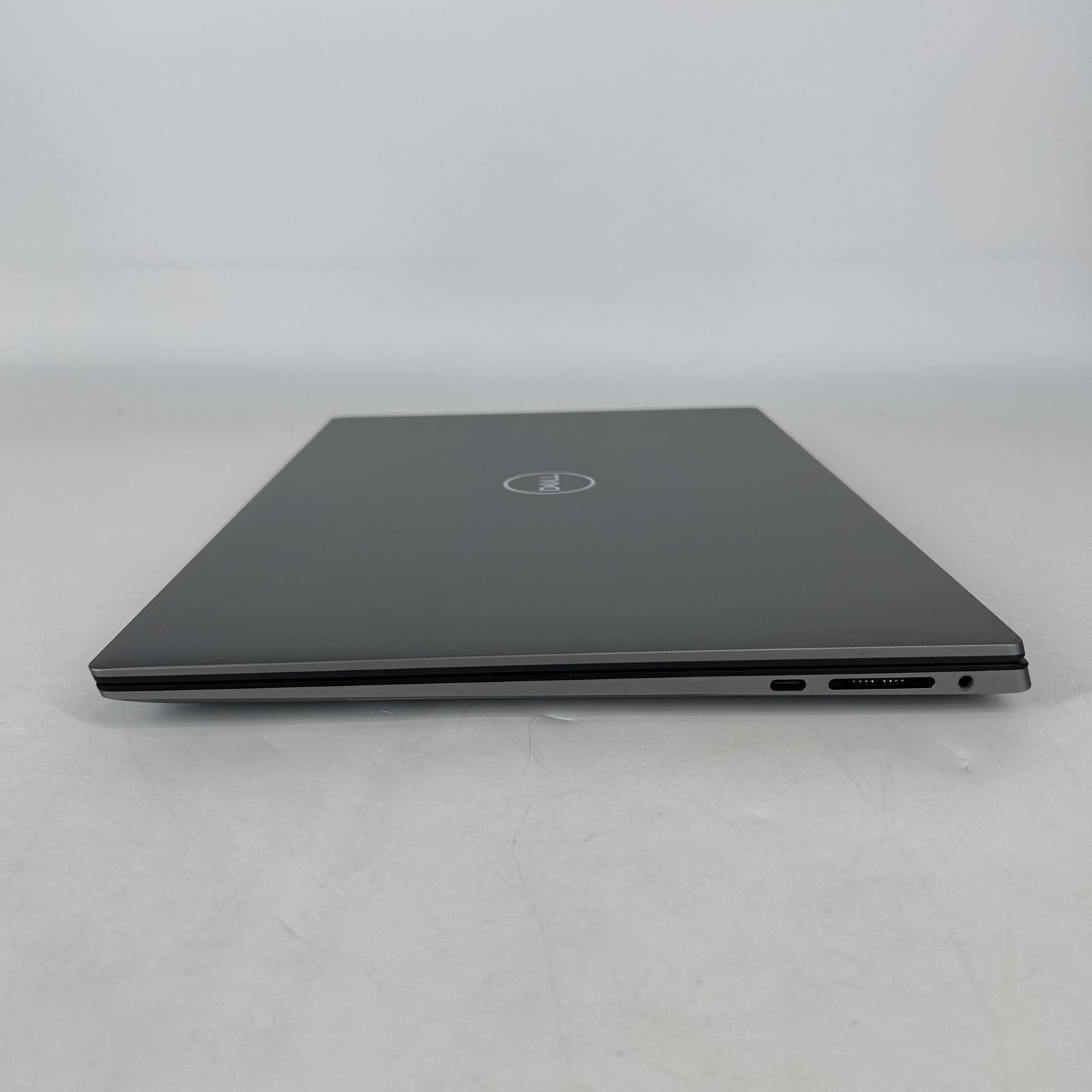 Dell Precision 5570 15.6 Gray FHD+ 2.4 GHz i7-12800H 64GB 512GB SSD RTX A2000