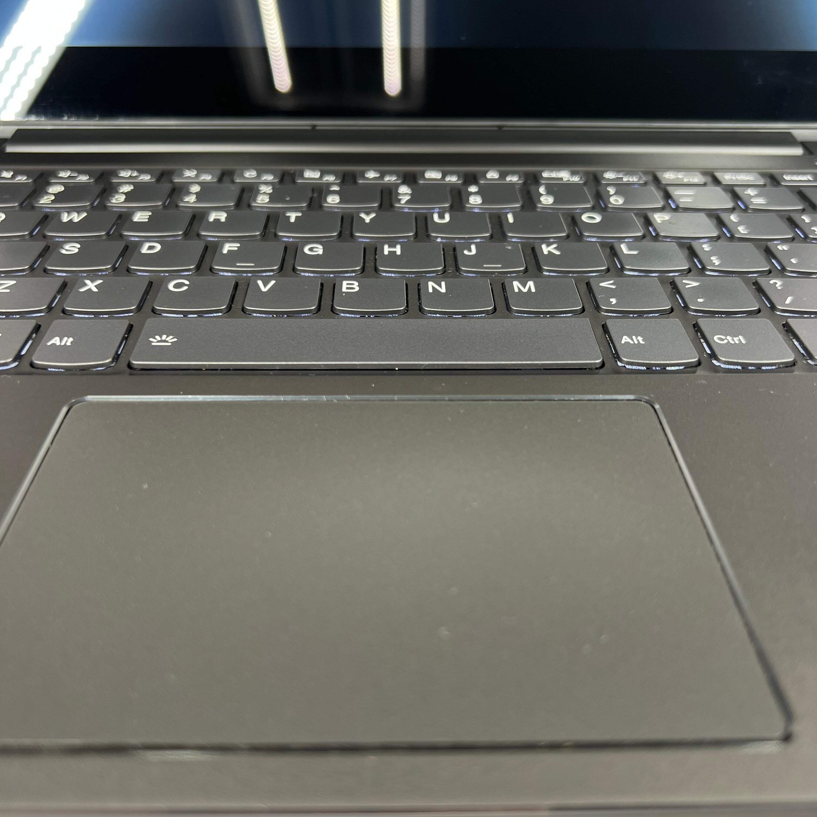 Broken Lenovo IdeaPad 530S 15.6″ i5-8250U 8GB RAM No Battery No SSD