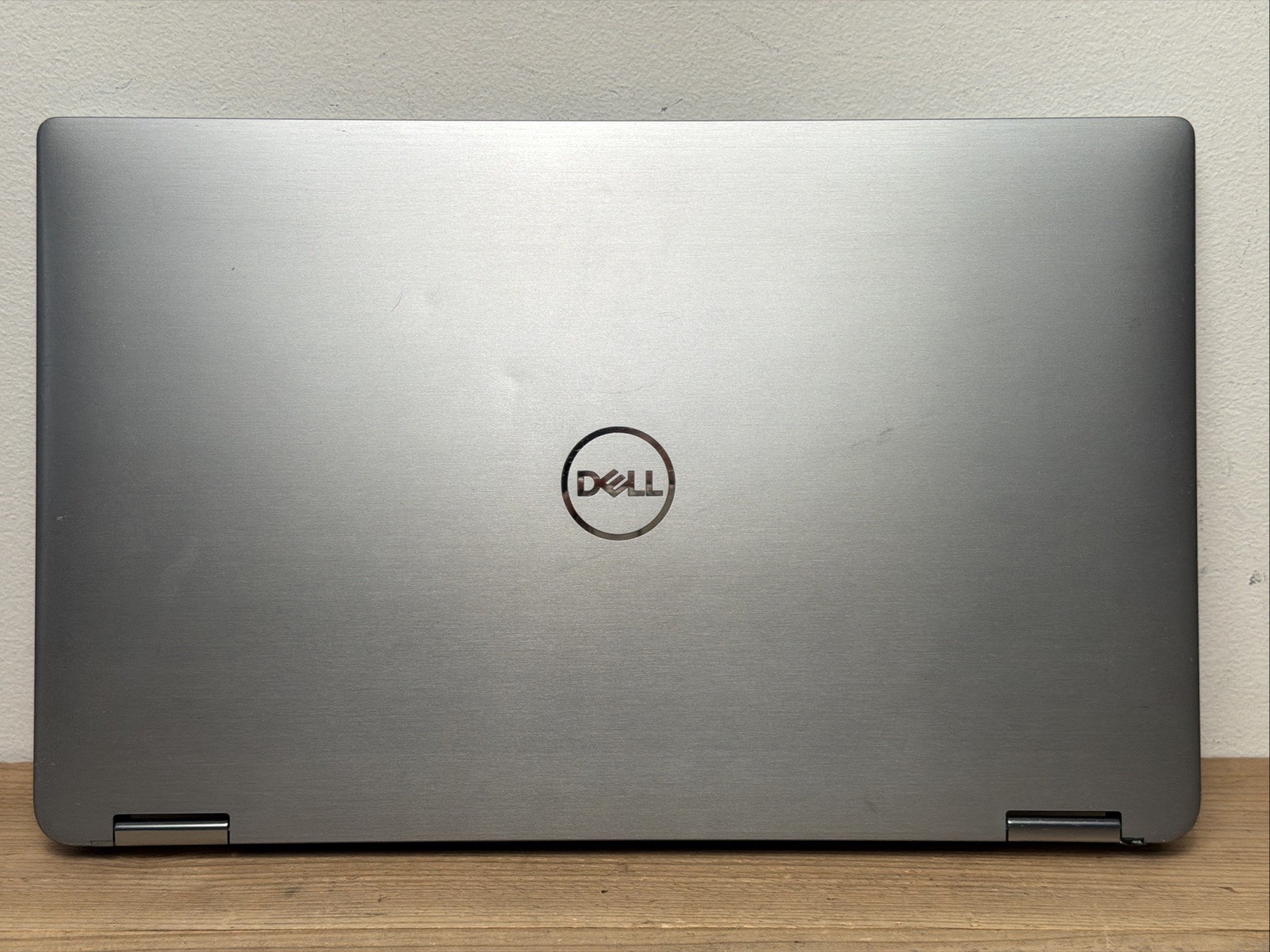 Dell Latitude 7400 14″ 2-in-1 Laptop Intel(R) Core(TM) i5-8265U CPU @ 1.60 GHZ