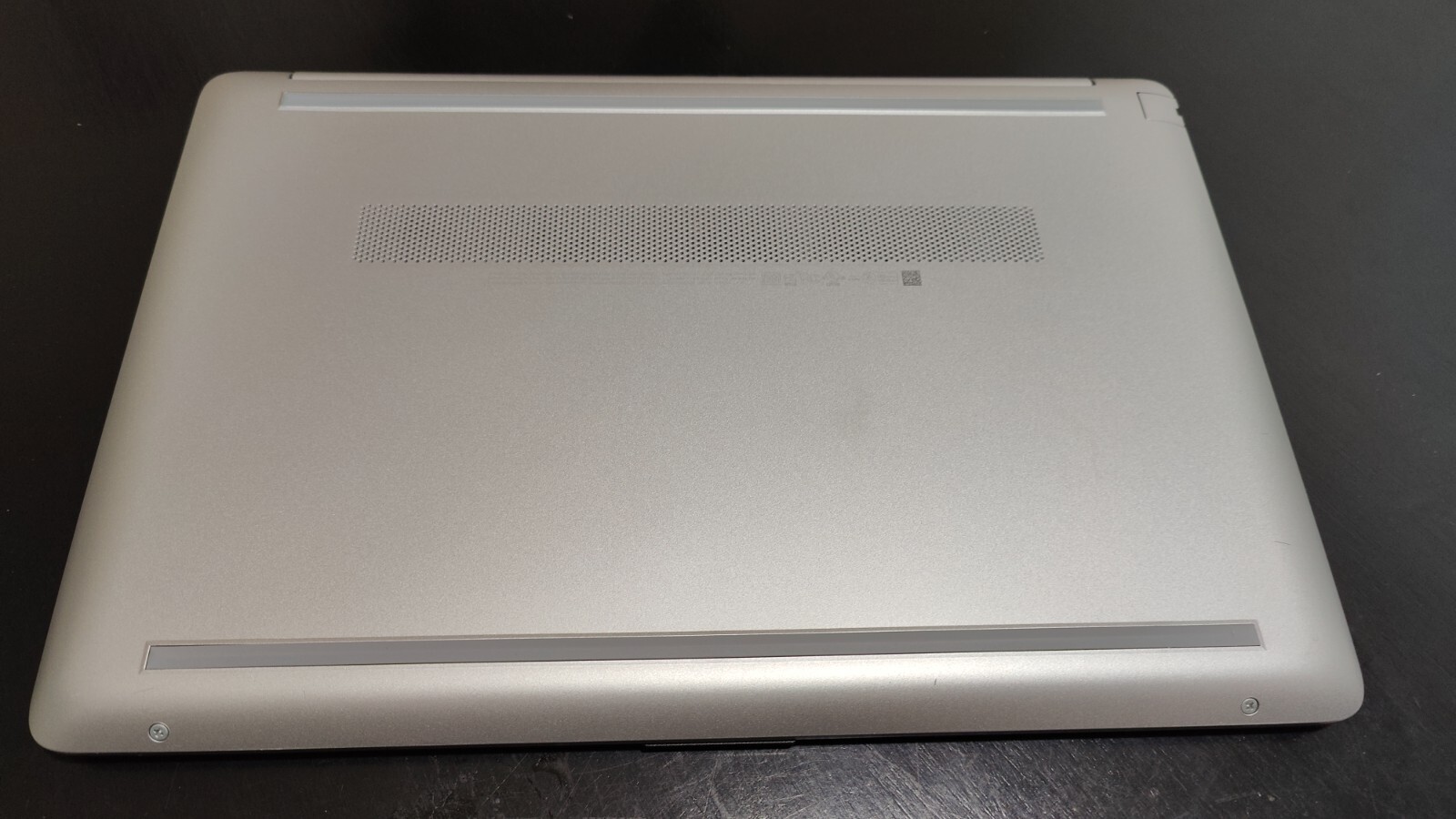 HP 15-dw1032nr Windows 10/11 15.6″ Screen Intel Proc. 1 TB Hard Drive 8 GB RAM
