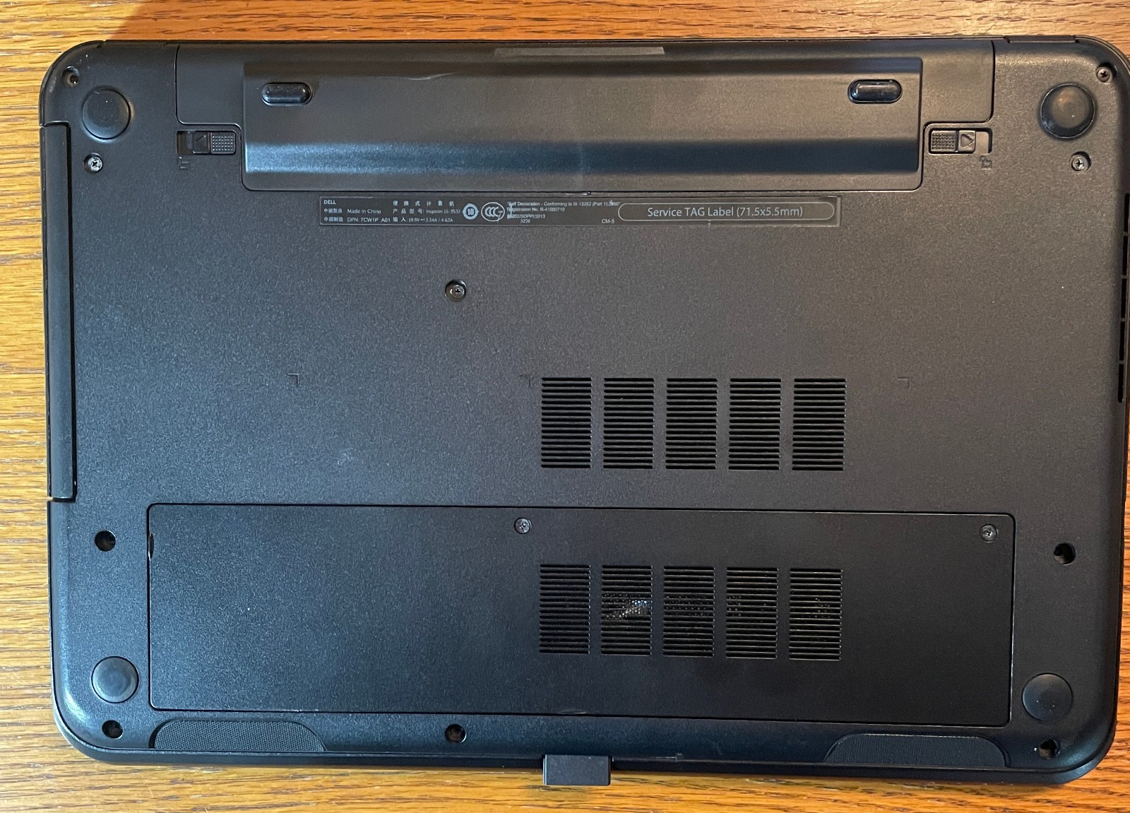 DELL INSPIRON 15-3537 Laptop 15″ i3 256gb+1tb Linux Mint 22.3-extras-5
