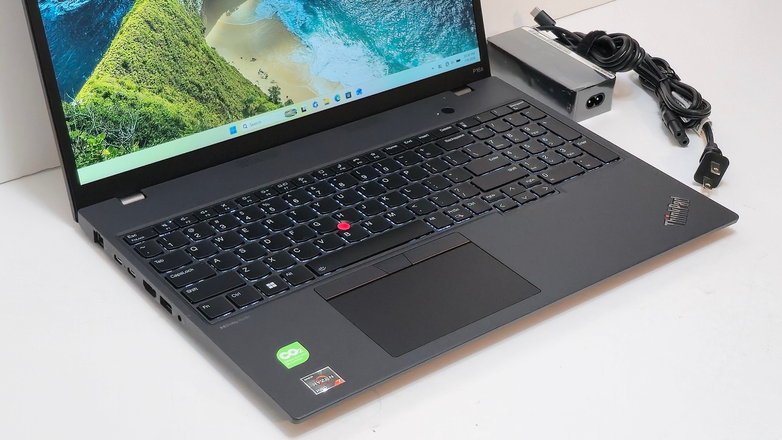 Lenovo ThinkPad P16s Gen 2 Ryzen 7 Pro 2TB SSD 64 GB RAM Radeon 780M 4GB Touch