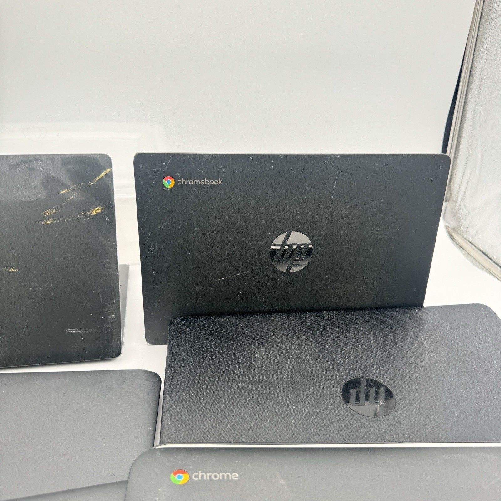 HP Chromebook Lot Of 6 Mixed For Parts Only Broken Hinges Untested Screens Good